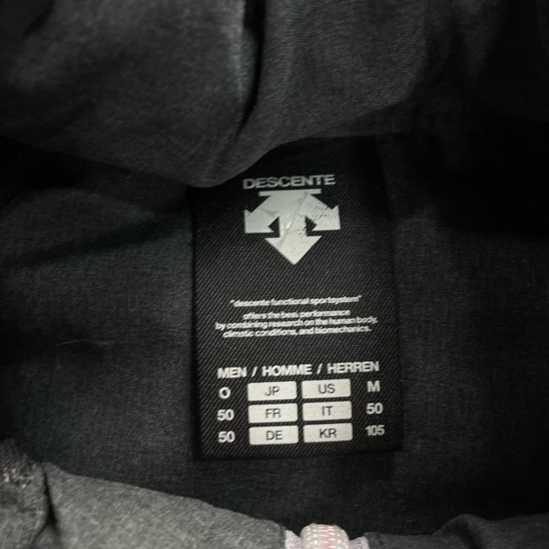 105 데상트 하이브리드 패딩  상품이미지3