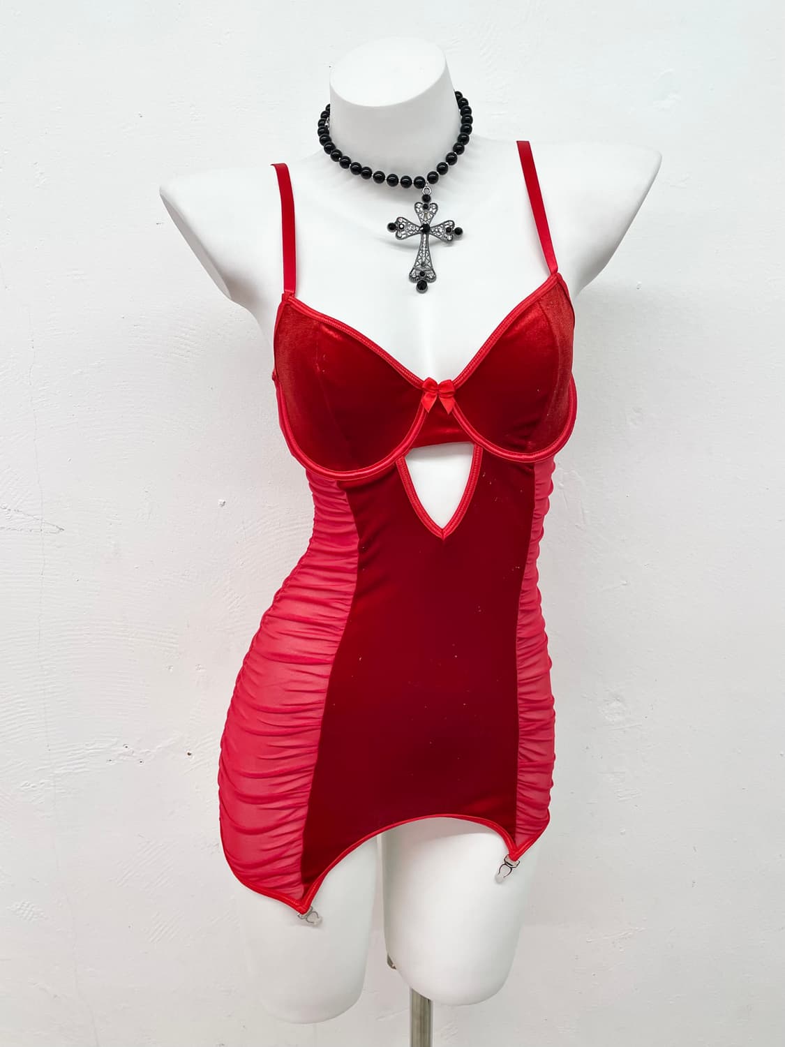 레드 셔링 벨벳 원피스 상품이미지1