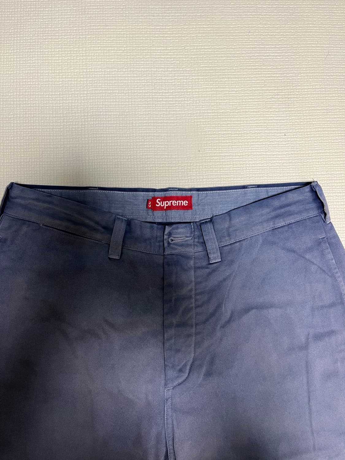 슈프림 핀업걸 치노 팬츠 워시드 네이비 상품이미지4