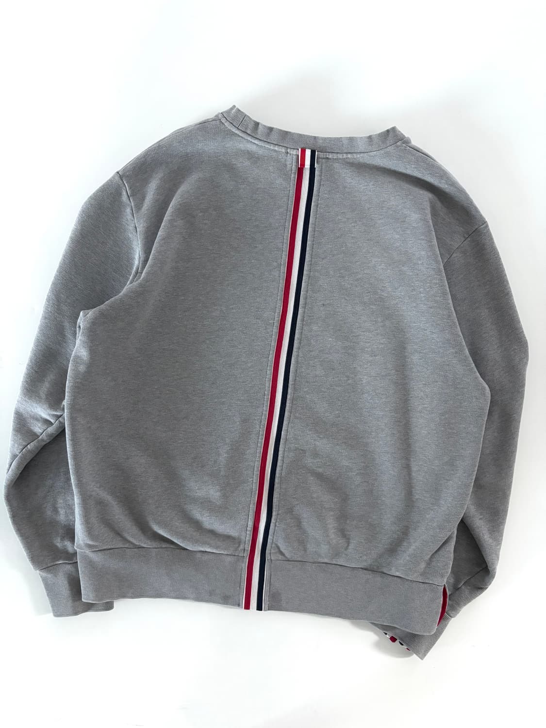 Thom Browne 톰브라운 백삼선 스웻셔츠 상품이미지7