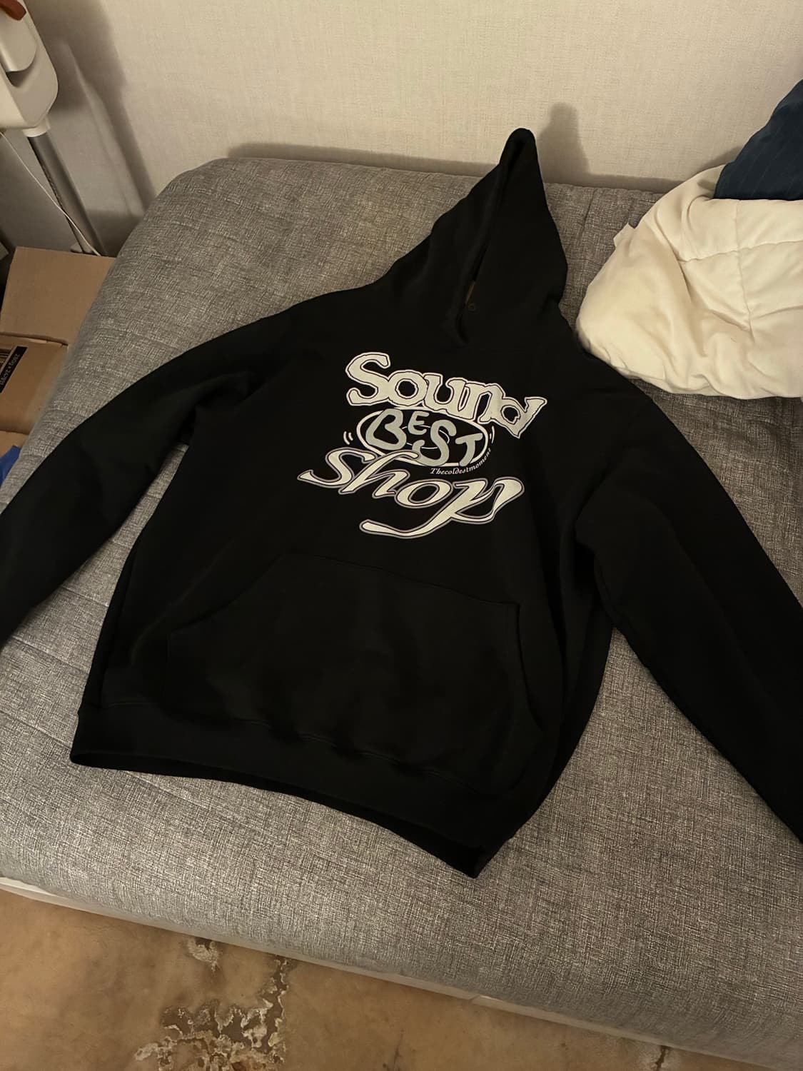 더콜디스트모먼트 후드티 상품이미지2