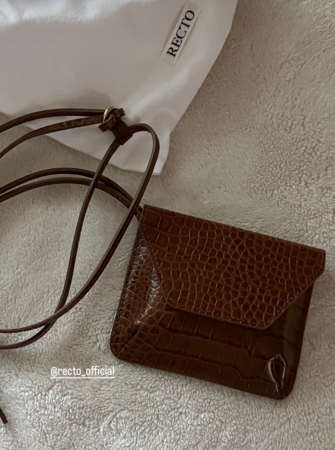 렉토 CROCODILE EFFECT MINI POCKET NECKLACE 상품이미지1