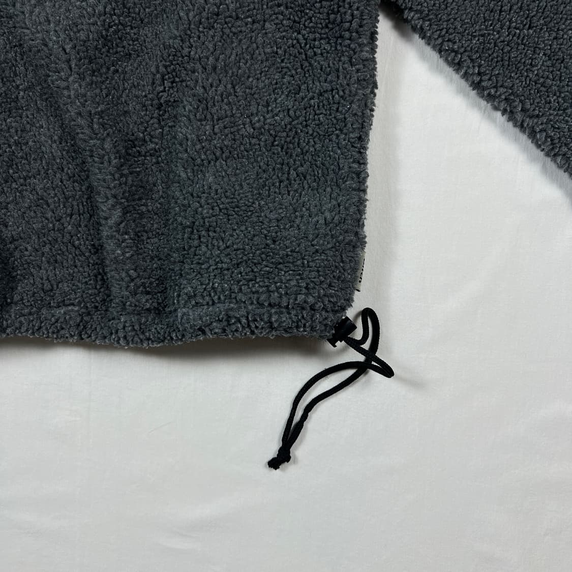 90’s bitch 빗치스케이트보드 쉐르파 풀오버 후드 상품이미지4