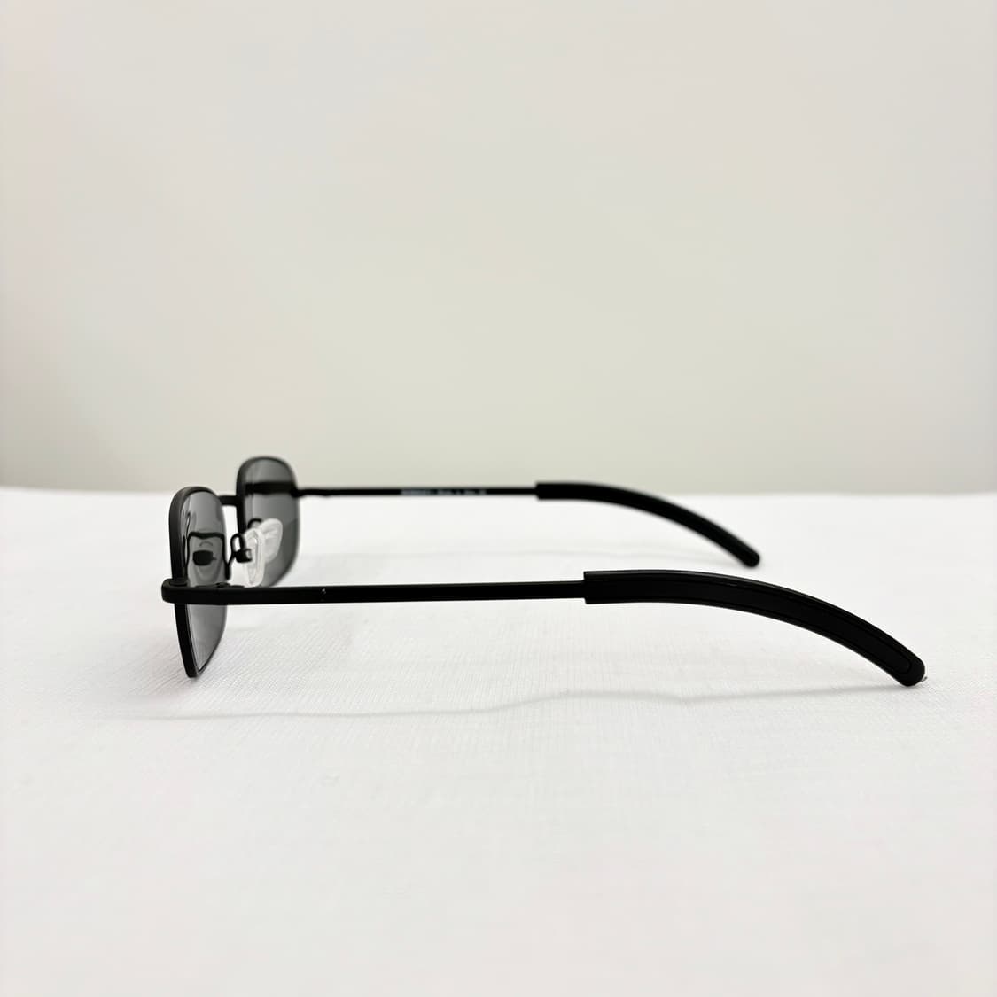 BERKELEY 블랙 스퀘어 선글라스 상품이미지4