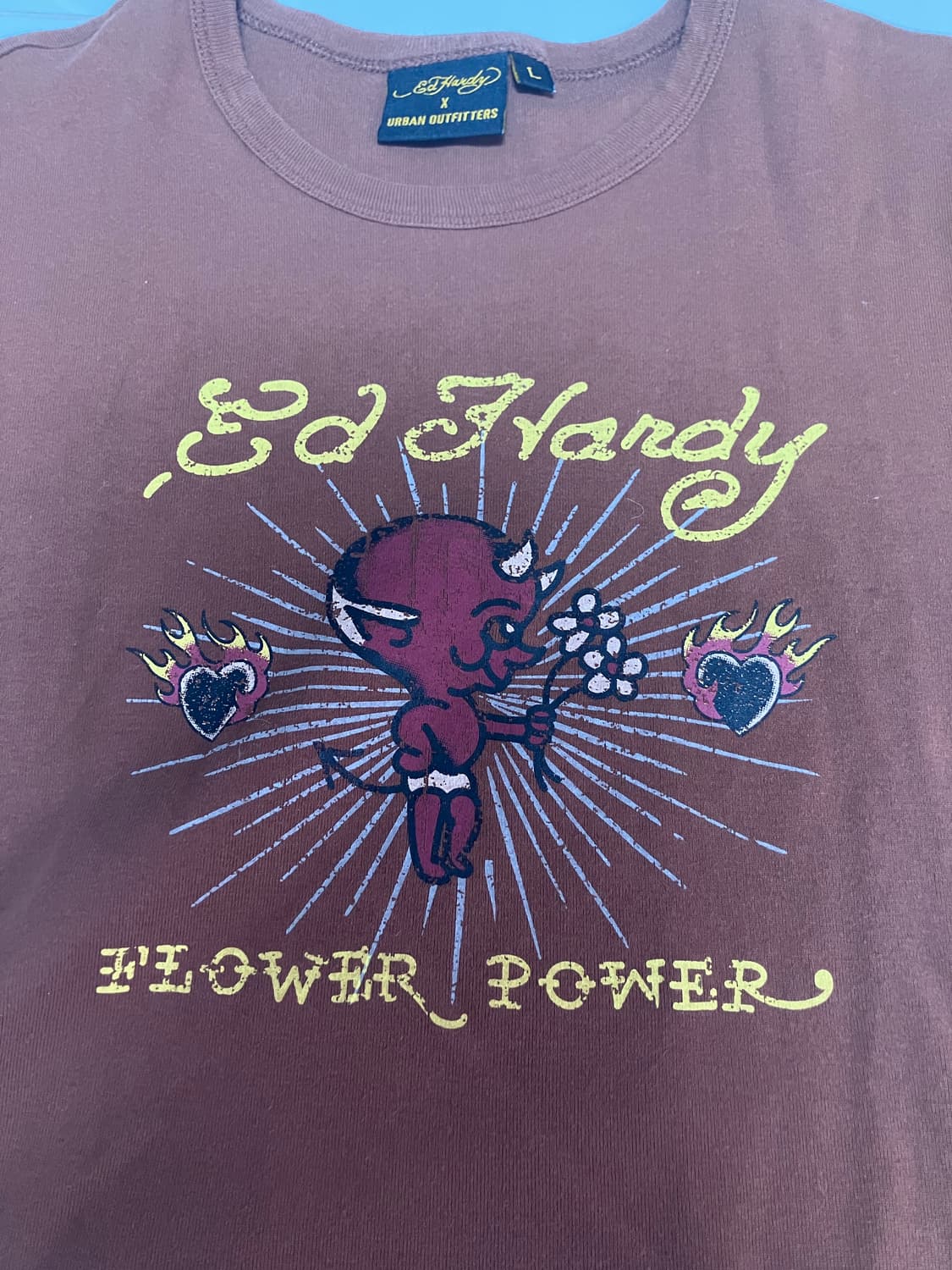 에드 하디 x UO 한정판 타투 베이비 크롭티 브라운 반팔 티셔츠  상품이미지3