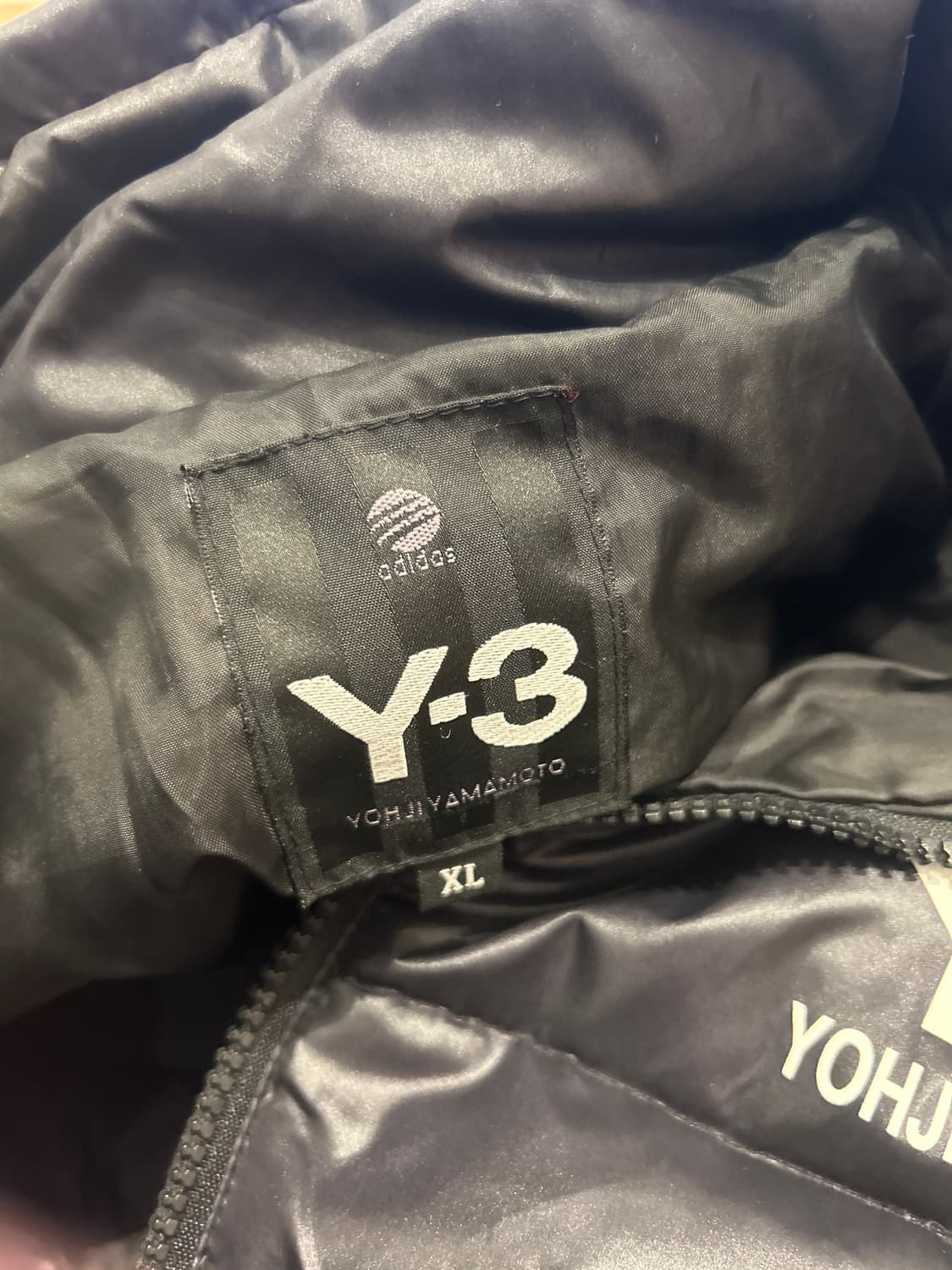 Y-3 숏패딩 팝니다 상품이미지2