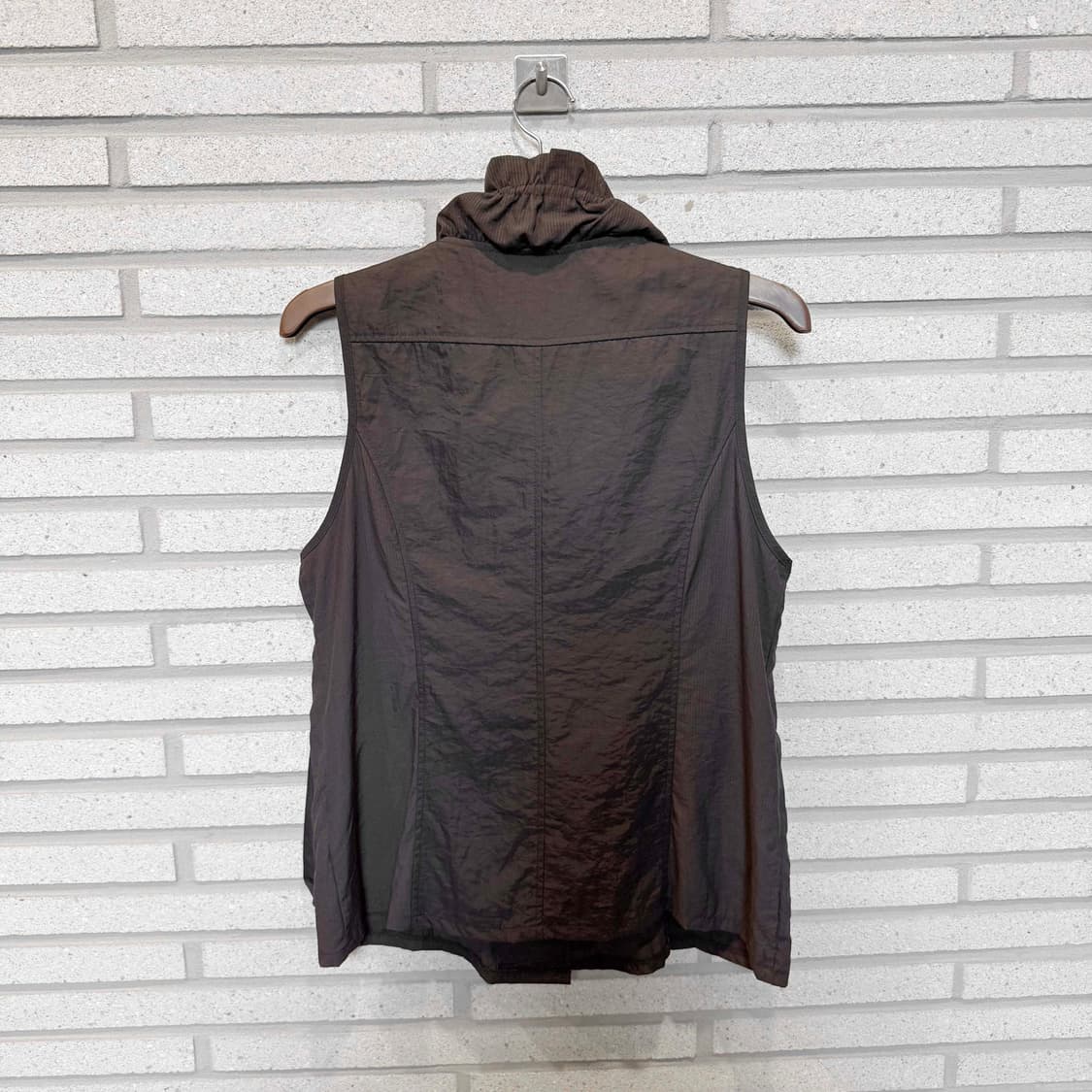 JPN VINTAGE 베스트 카라 셔링 디테일 다크 브라운 상품이미지2