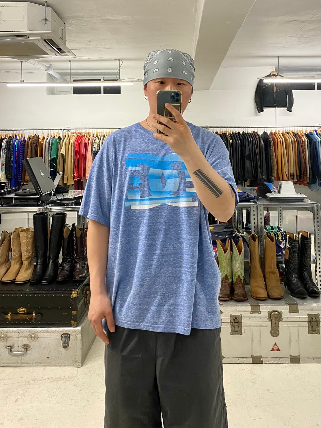 DC Shoes logo t-shirts 올드 디씨 슈즈 멜란지 티셔츠 상품이미지1