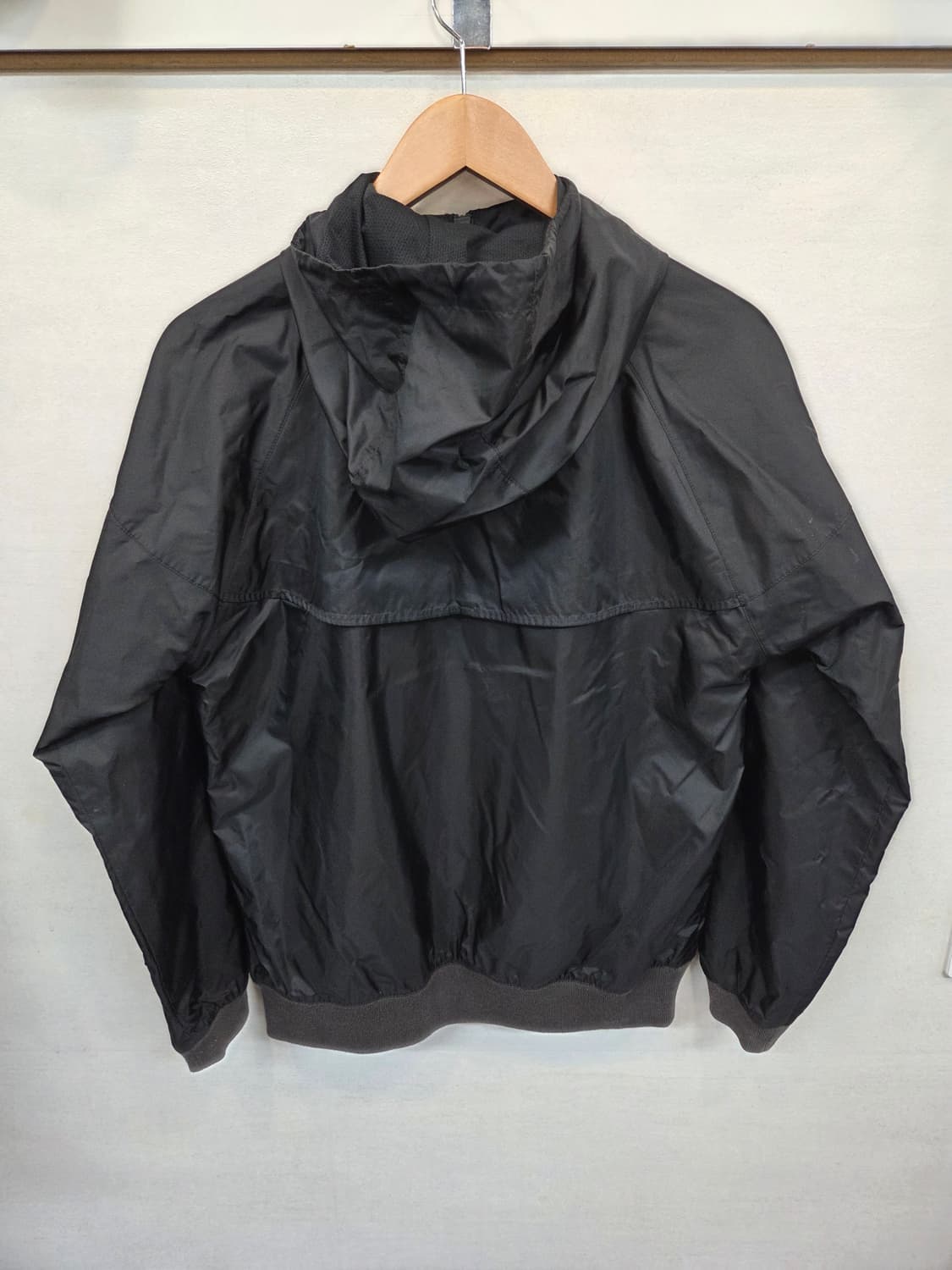 나이키 윈드러너 바람막이 후드자켓 M 상품이미지2