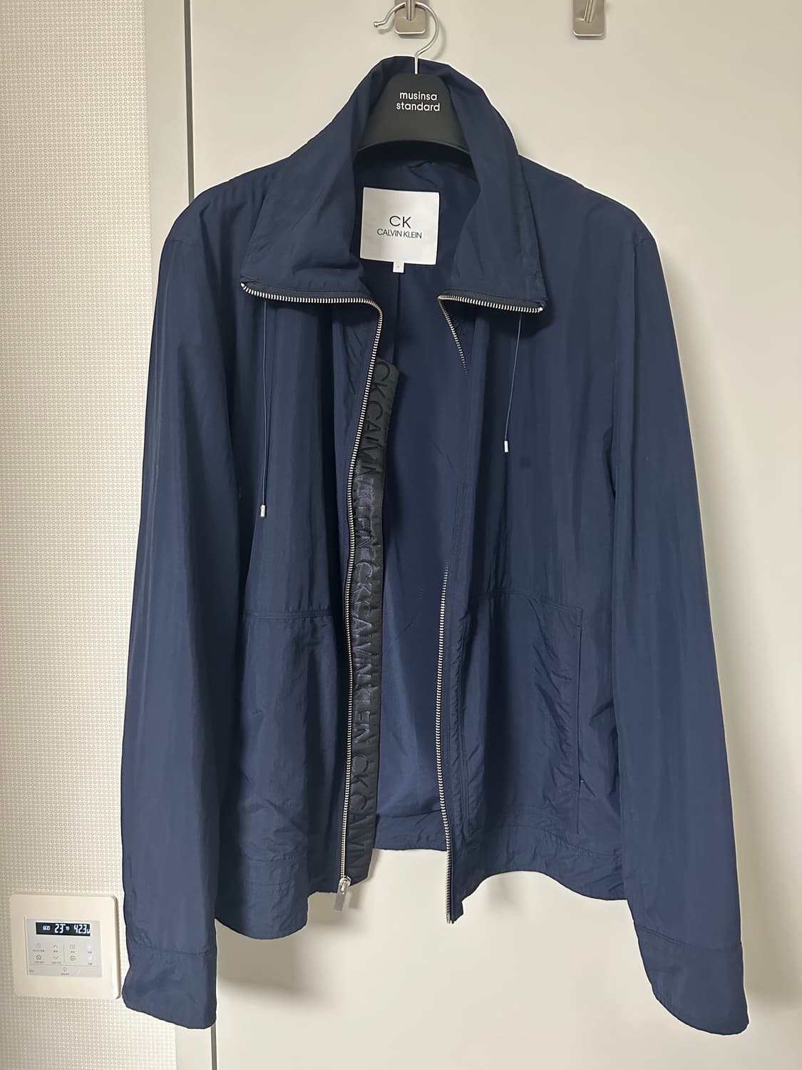 CK 캘빈클라인 하이넥 블루종 L사이즈 판매 상품이미지4