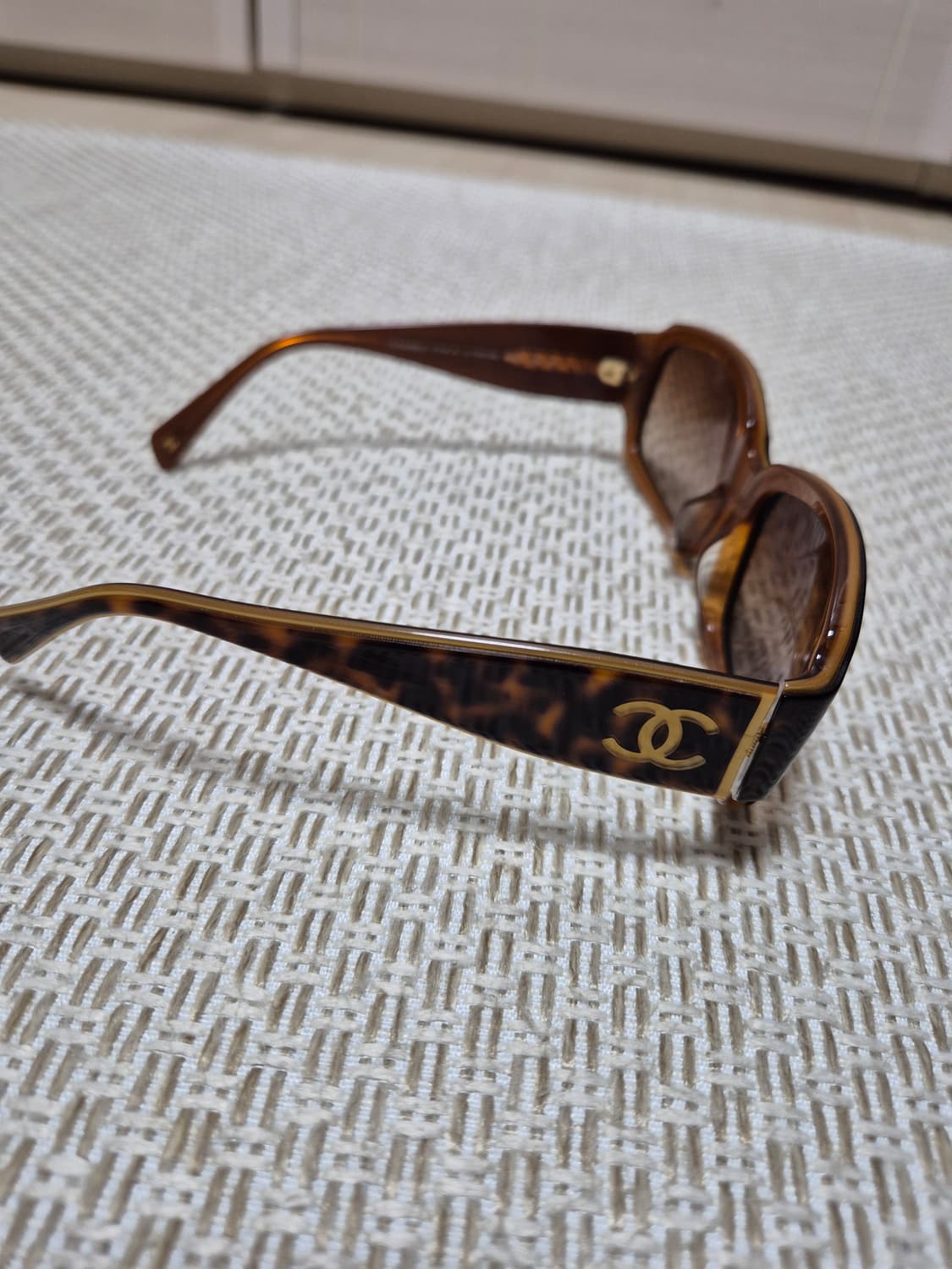 (정품) 샤넬  선글라스 레오파드 선글라스 상품이미지5