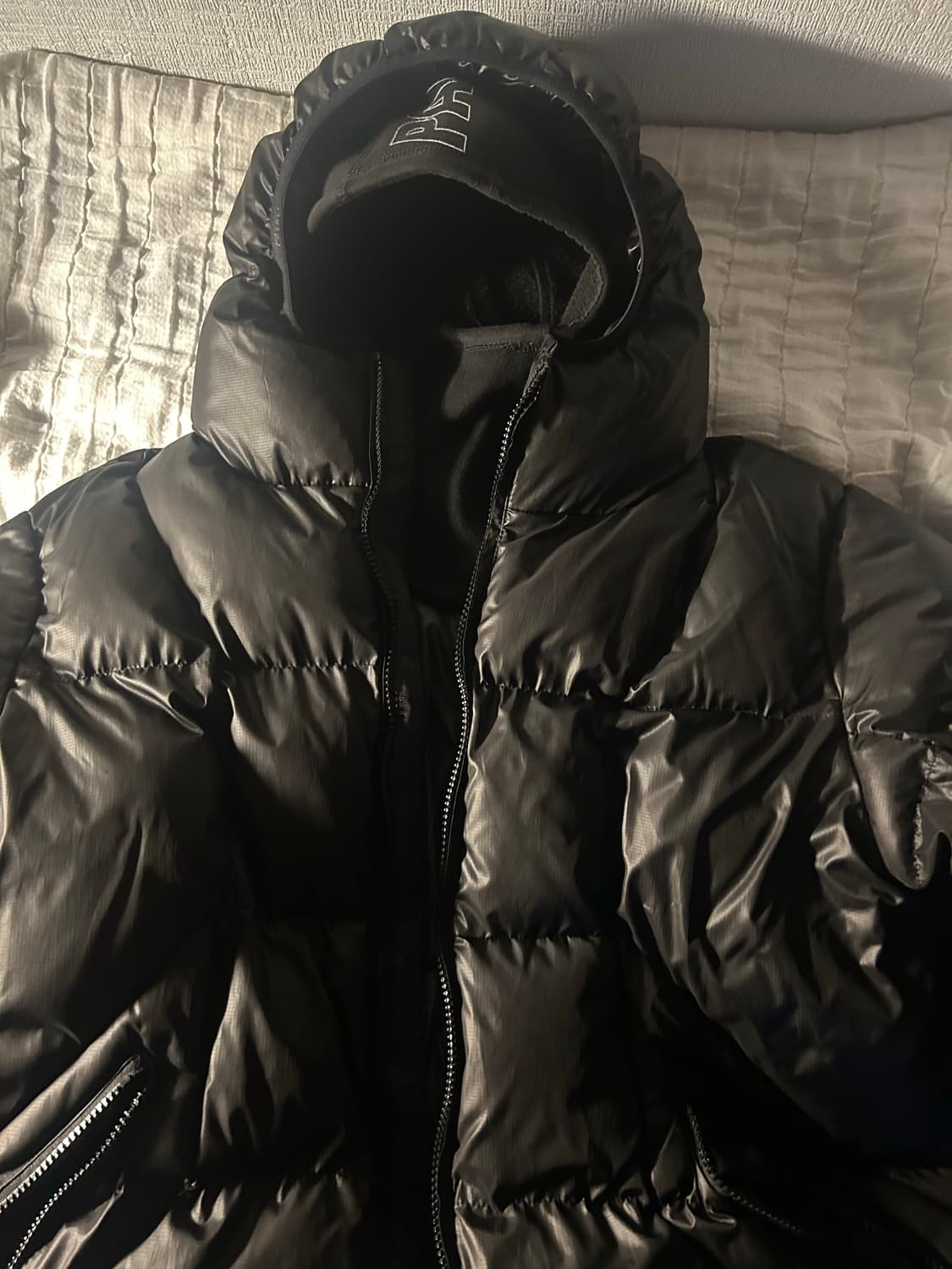 팔라스 푸파 22fw패딩 팝니다 상품이미지1