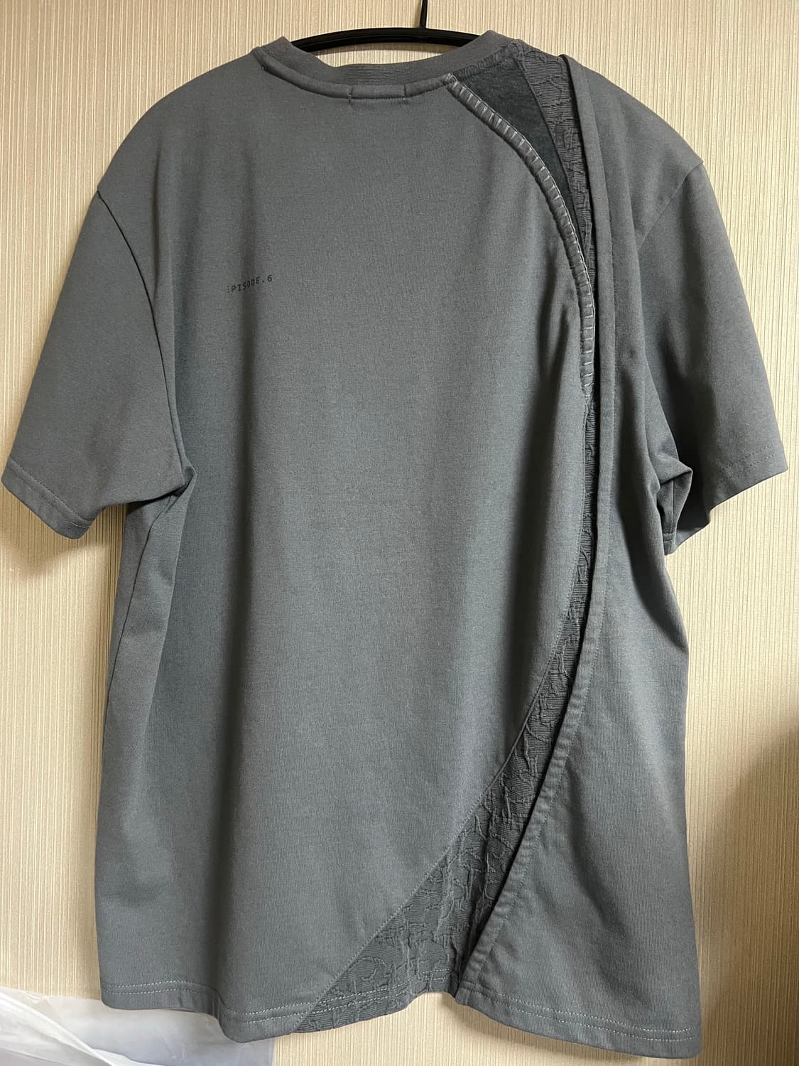 ep6 01T-Shirts Charcoa 상품이미지3