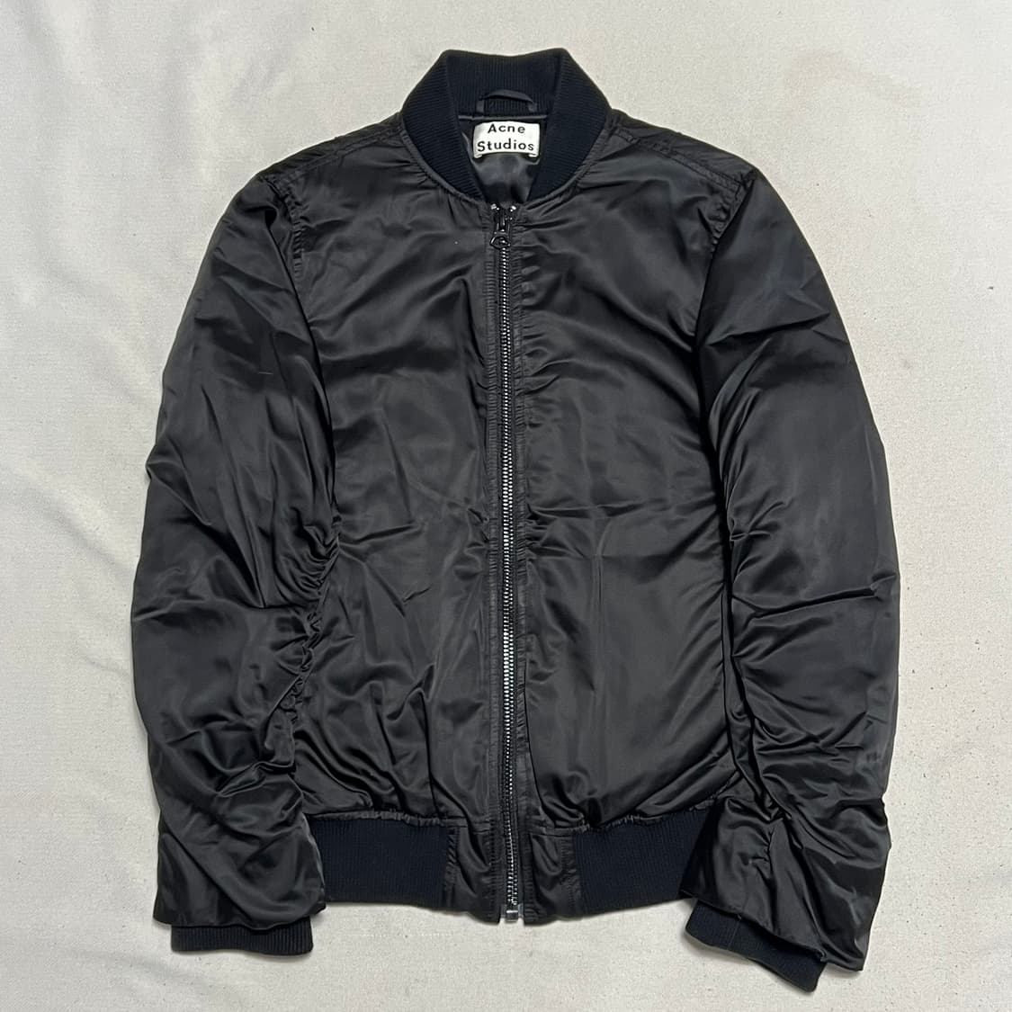 32 아크네 스튜디오 블랙 나일론 봄버 자켓 상품이미지2