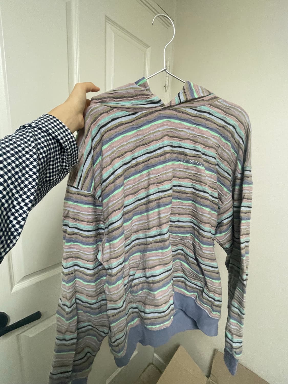 디스이즈네버댓 hoodie s사이즈  상품이미지1