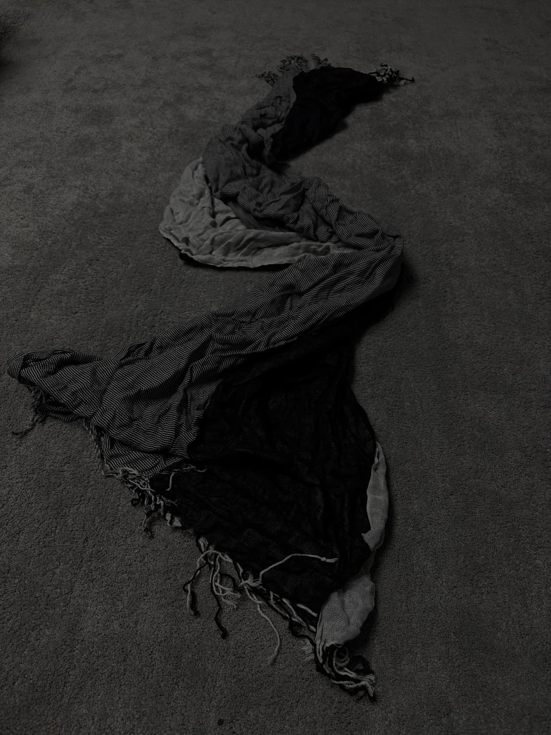 Vintage minimal grunge mood scarf 상품이미지1