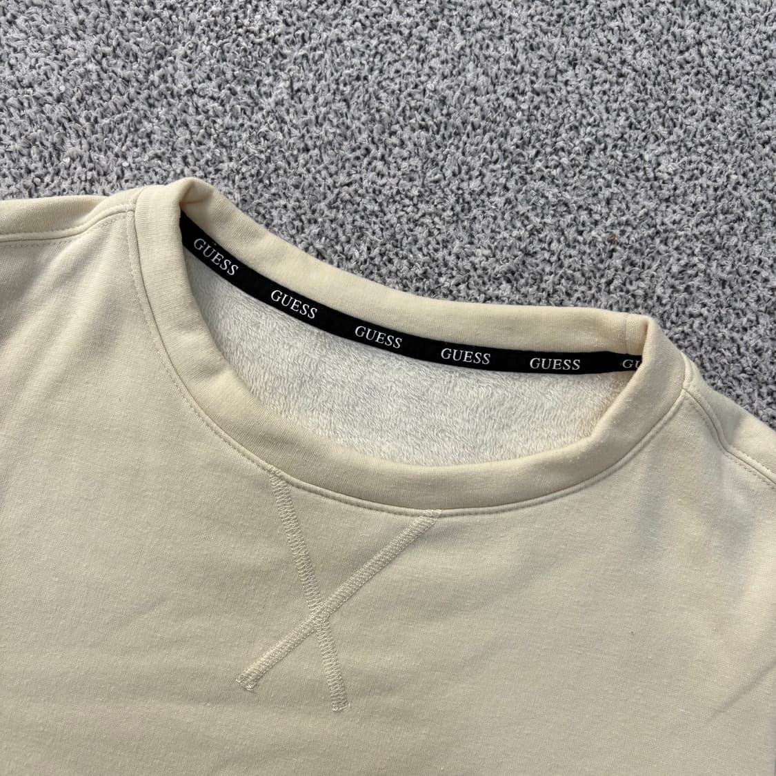 M 게스 기모 맨투맨 긴팔티0304J 상품이미지2