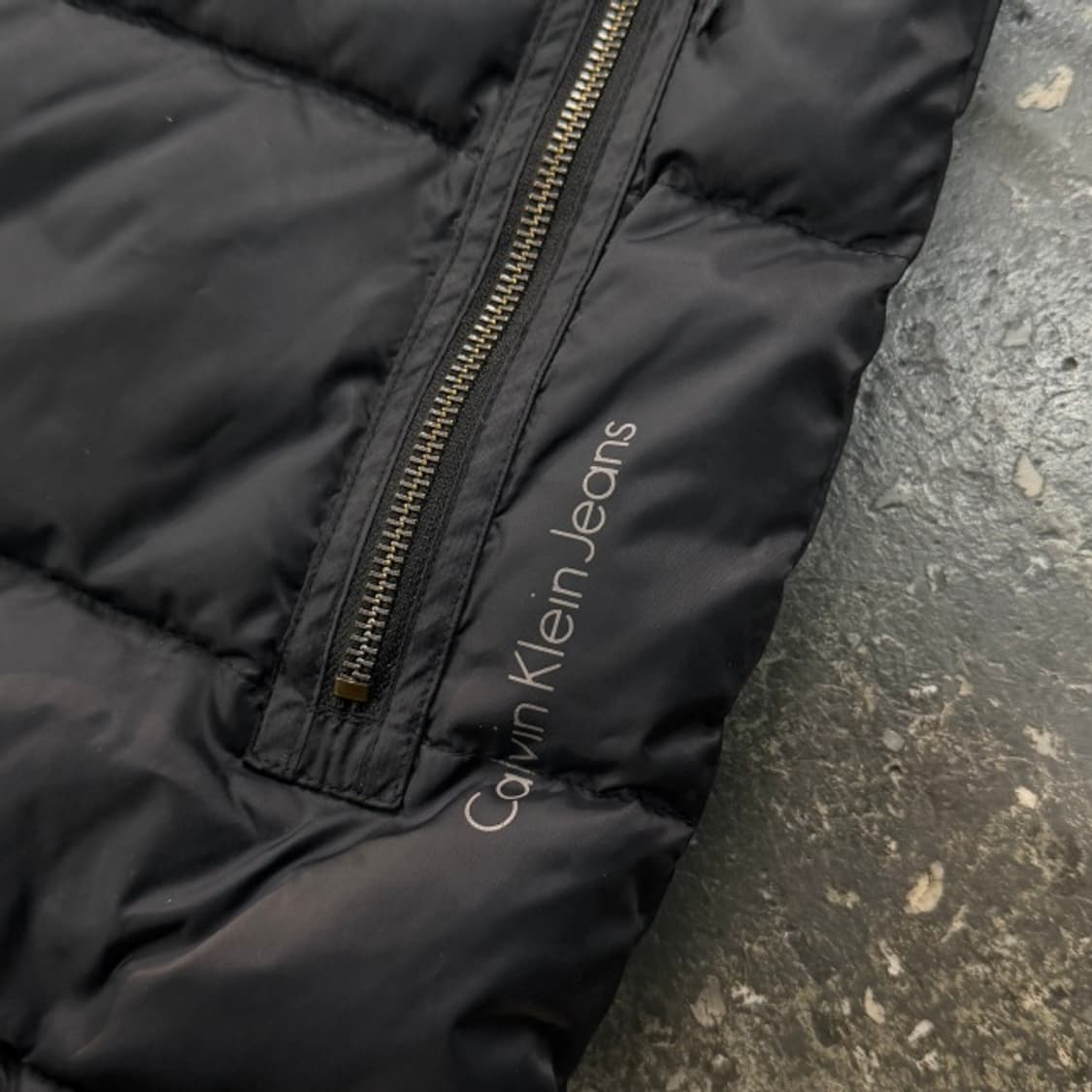 100 캘빈클라인 패딩 상품이미지5