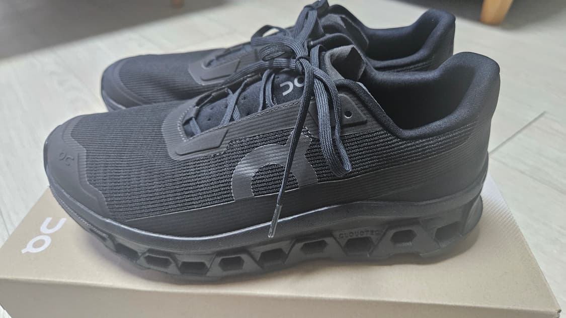 온 러닝 클라우드몬스터 보이드 블랙 265 상품이미지3