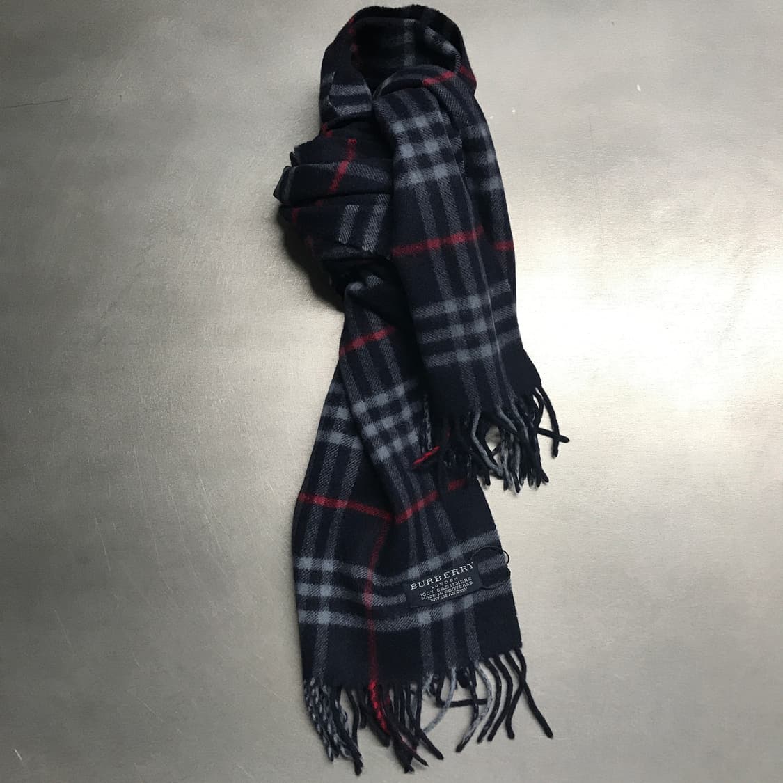 버버리 정품 캐시미어 머플러 네이비 상품이미지1