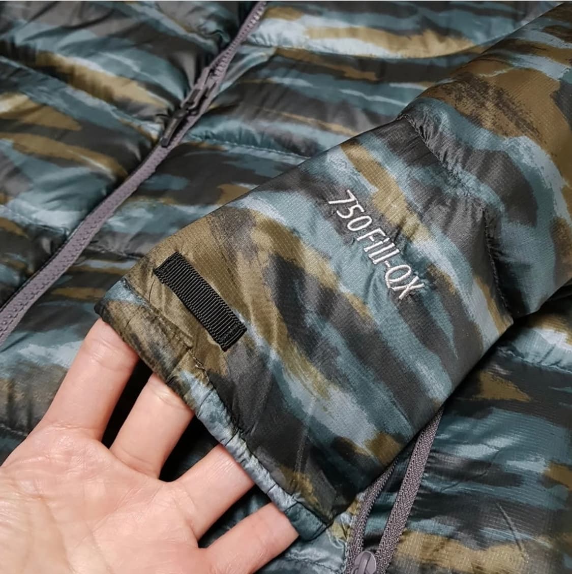마모트 Marmot
 japan camo 750Fill 패딩 상품이미지5