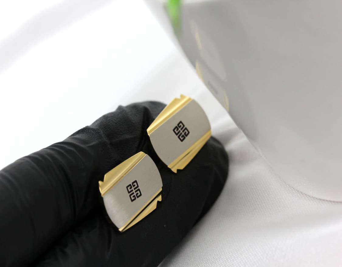 지방시 A-등급 남자 명품 커프스 상품이미지6