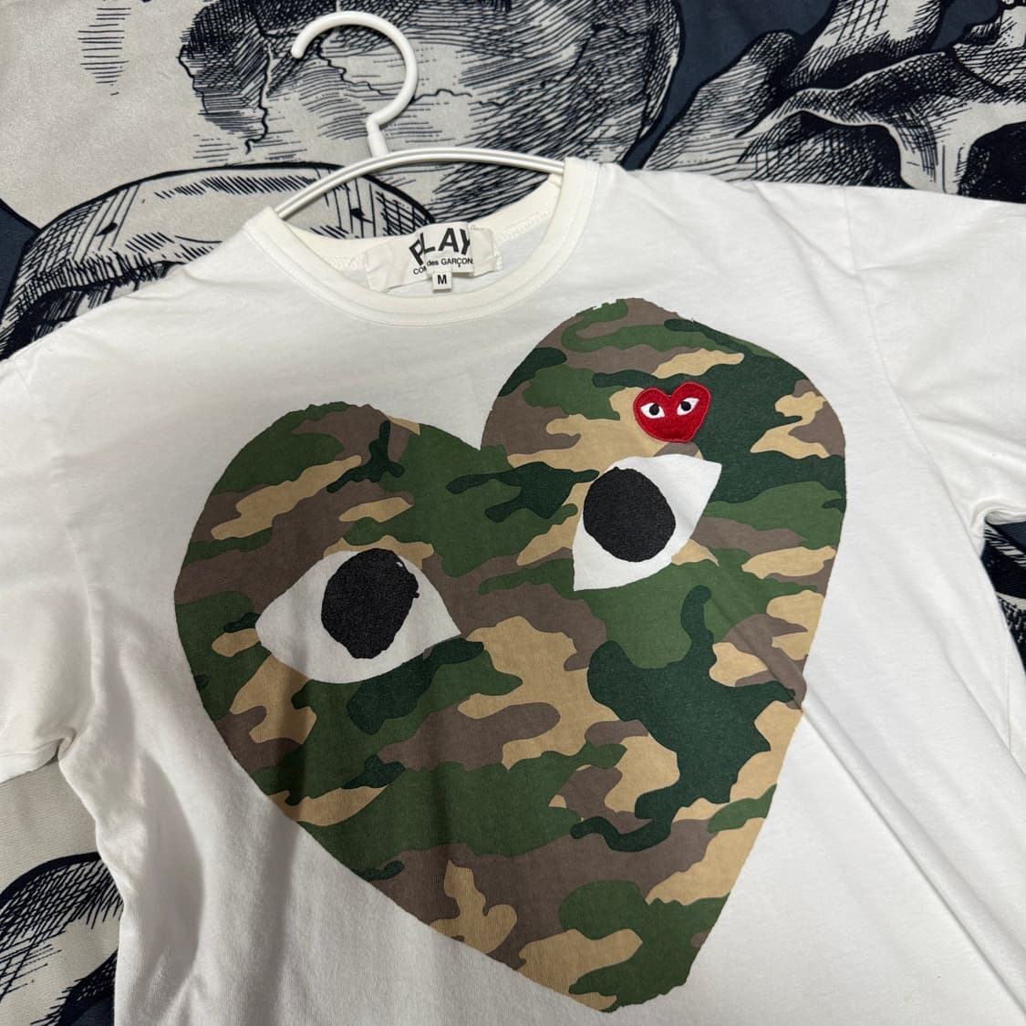 꼼데가르송 레드와펜 밀리터리 반팔 M사이즈 상품이미지2