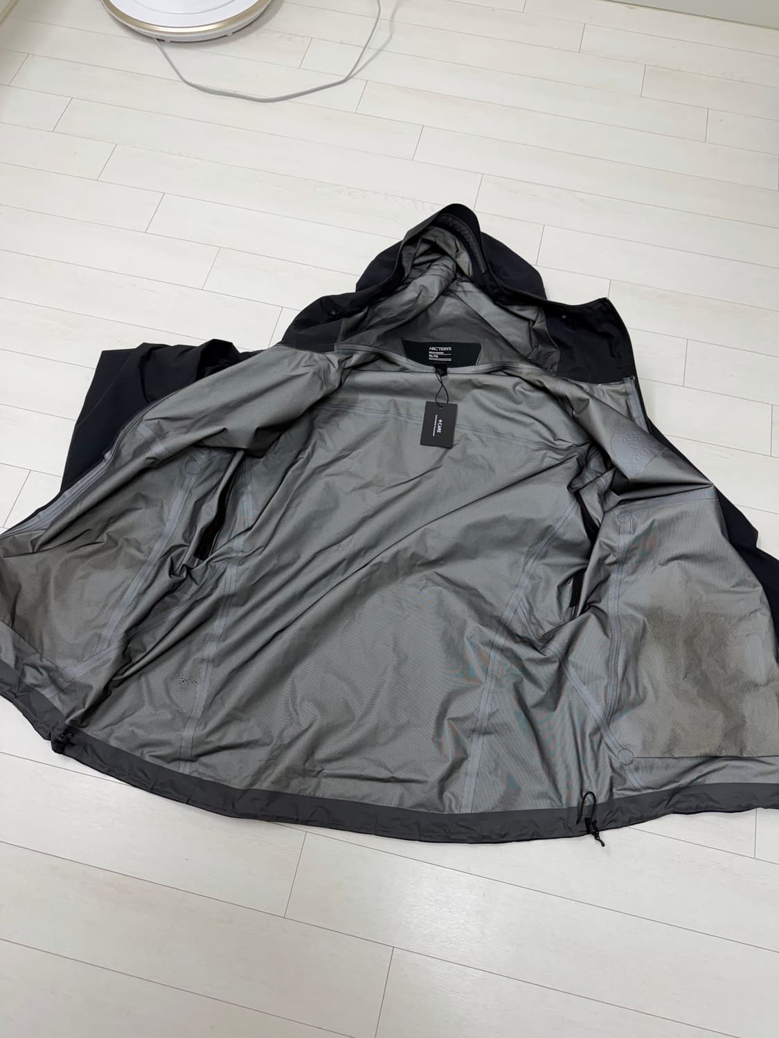 아크테릭스 베타 LT   XL 사이즈  먼저 가격이 낮은 이유 부터 말씀 상품이미지7