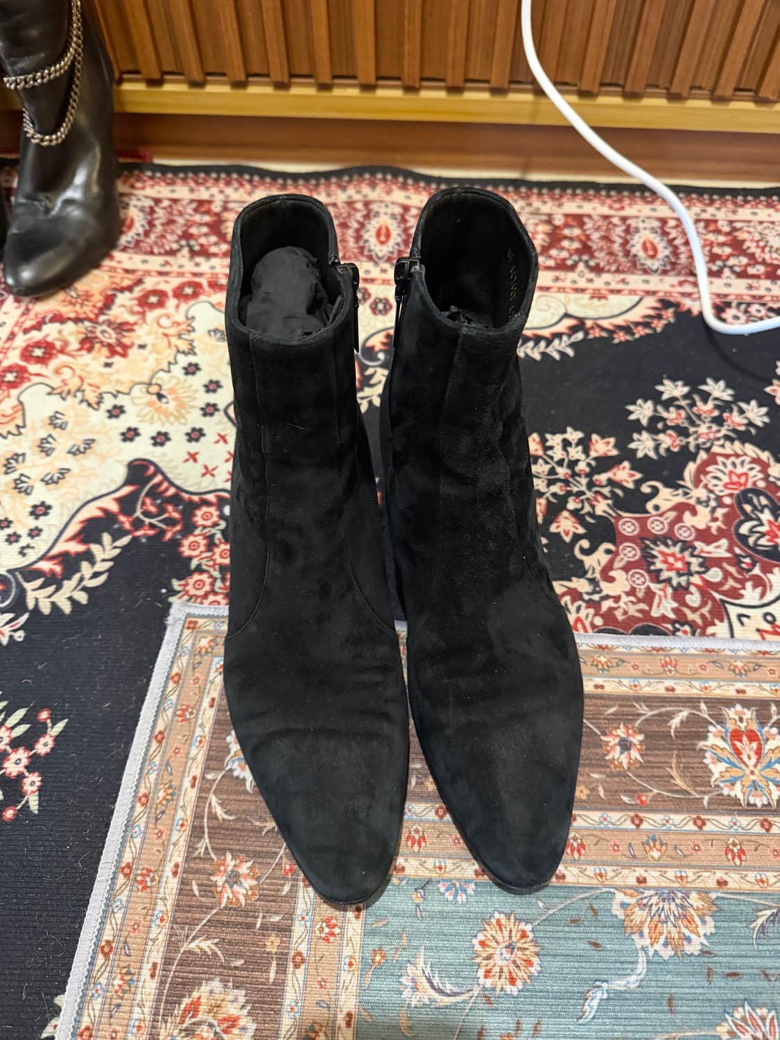 생로랑 바실리 스웨이드 부츠 상품이미지1