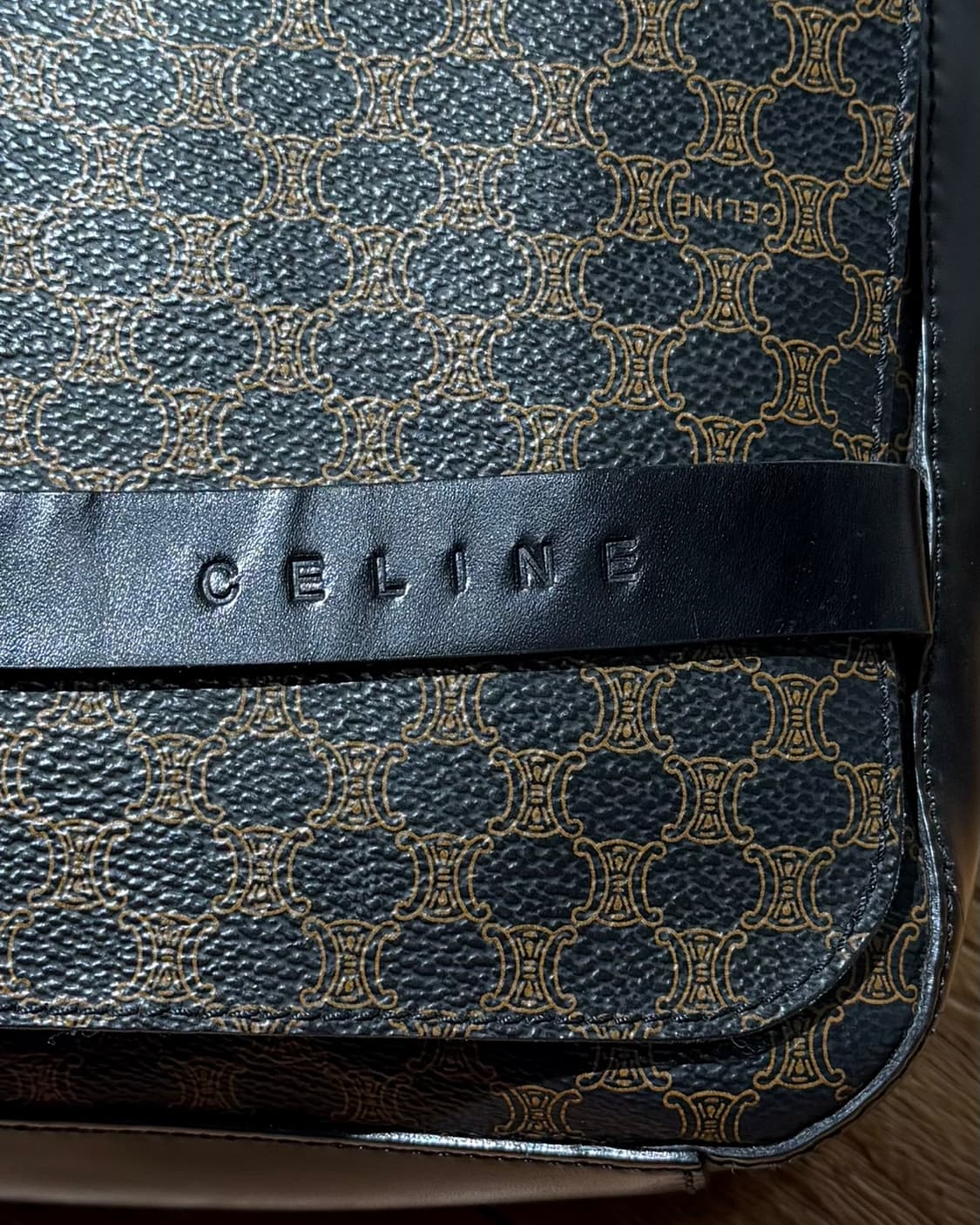 셀린느 브라운 마카담 블라종 크로스백 상품이미지8