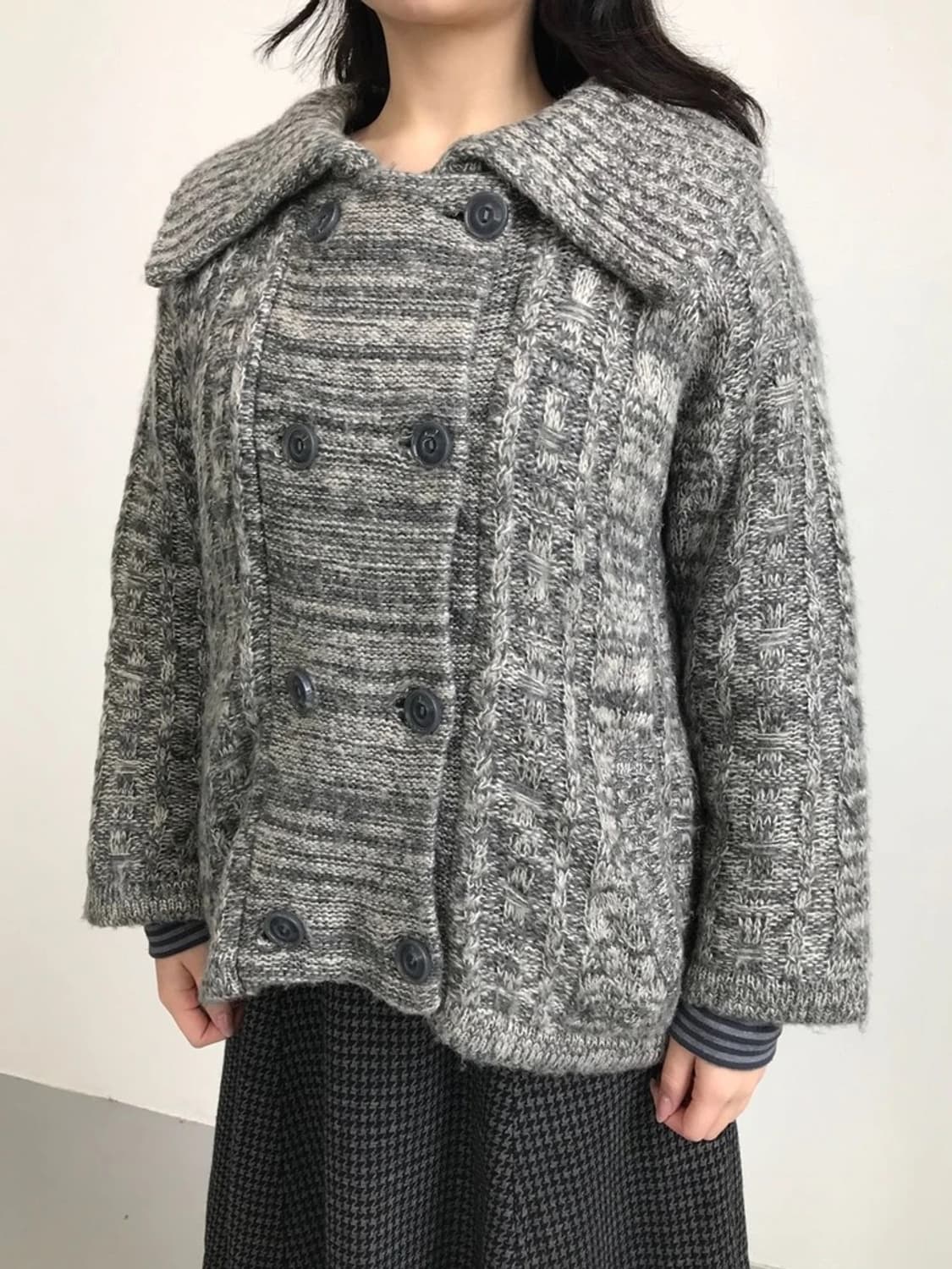 JPN Furry Rate Quilted Knit Cardigan 상품이미지2