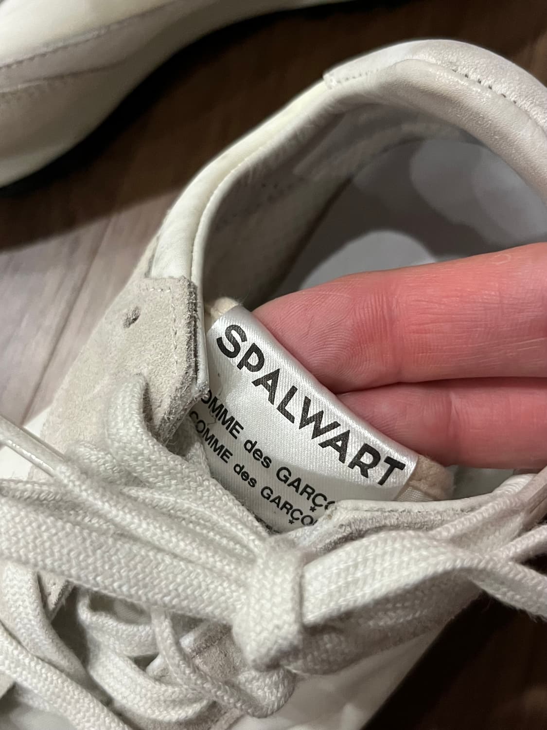 꼼데가르송 스팔워트 템포 스니커즈 36 상품이미지3