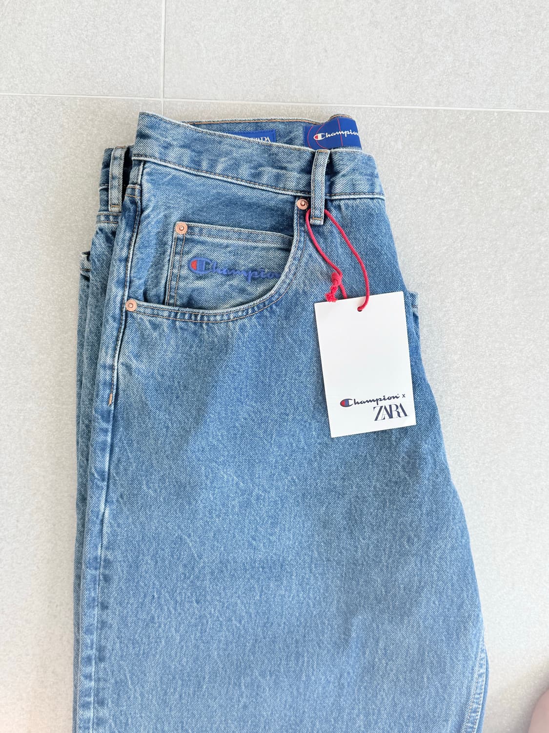 자라 x 챔피온 와이드 테이퍼드 돌청색상 (31, 32사이즈) 상품이미지1