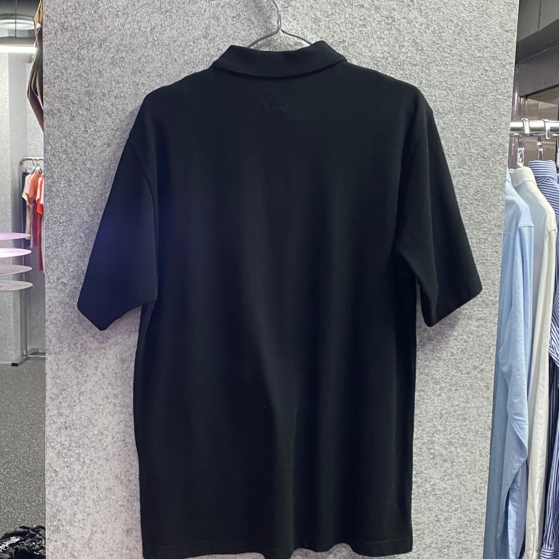 디스이즈네버댓 자수 스몰로고 블랙 카라 하프티 B3190 상품이미지3