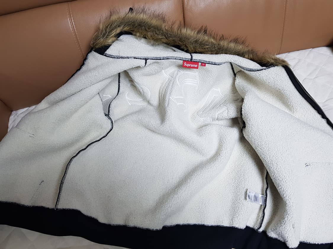 슈프림 포우 퍼 후드 집업 티셔츠 블랙 25FW 상품이미지5