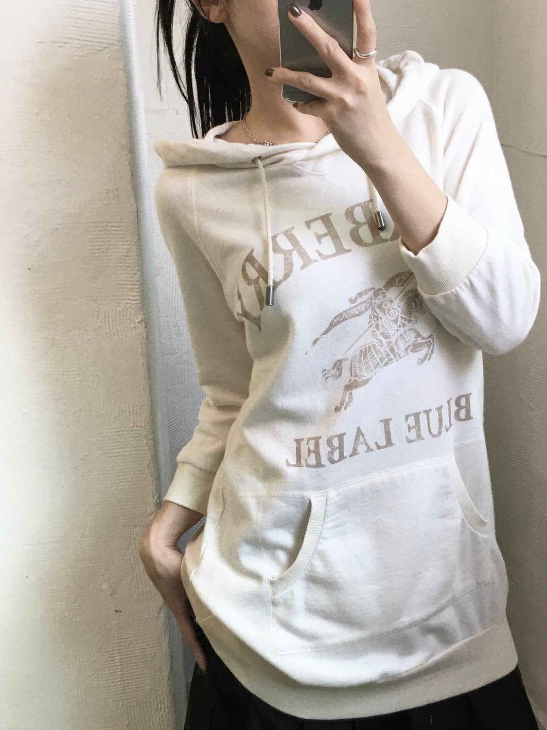 Burberry 버버리 블루라벨 아이보리컬러 니트 후드슬리브 상품이미지6