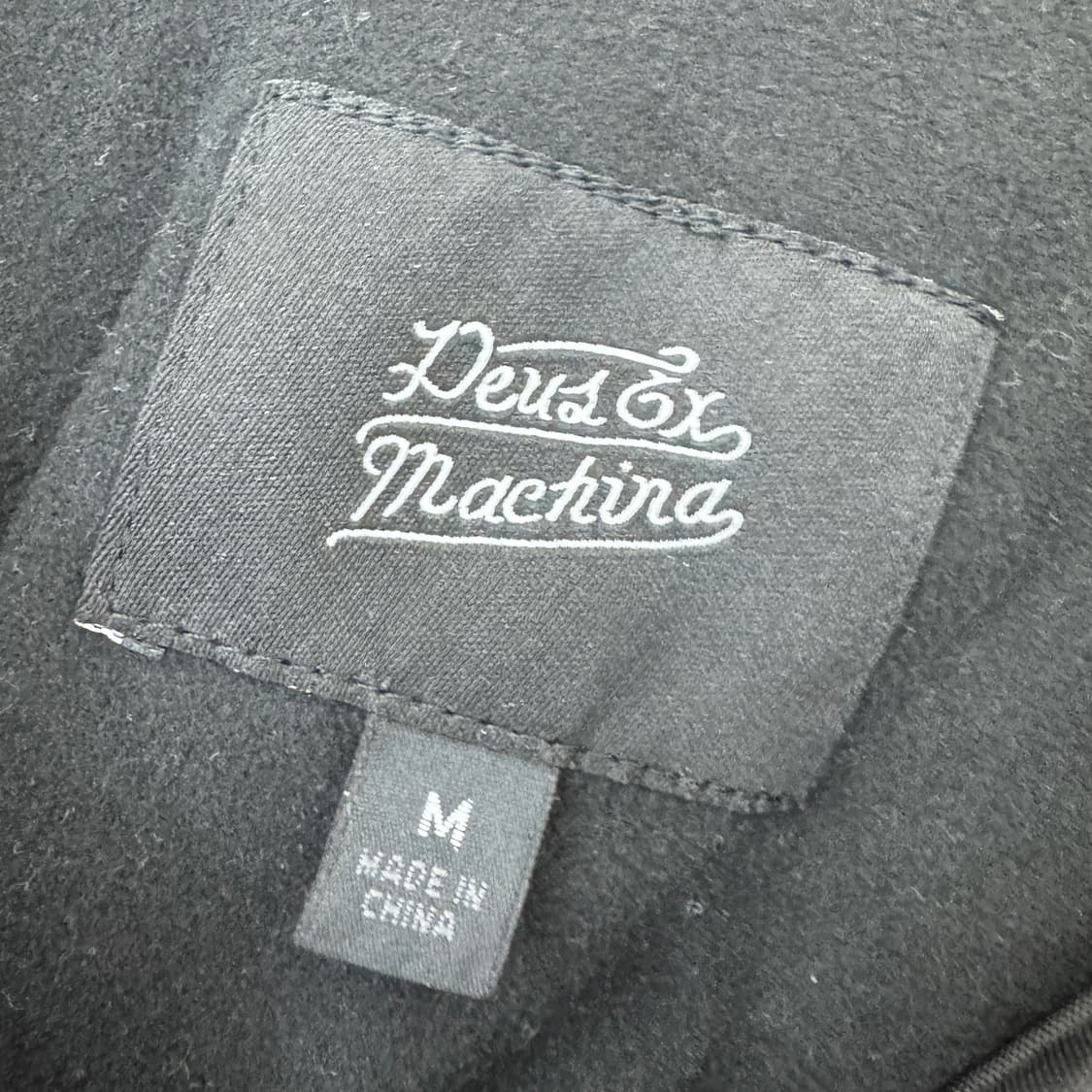 M DEUS 데우스 엑스 마키나 코리아 컬리지 코치 자켓 블랙  상품이미지7