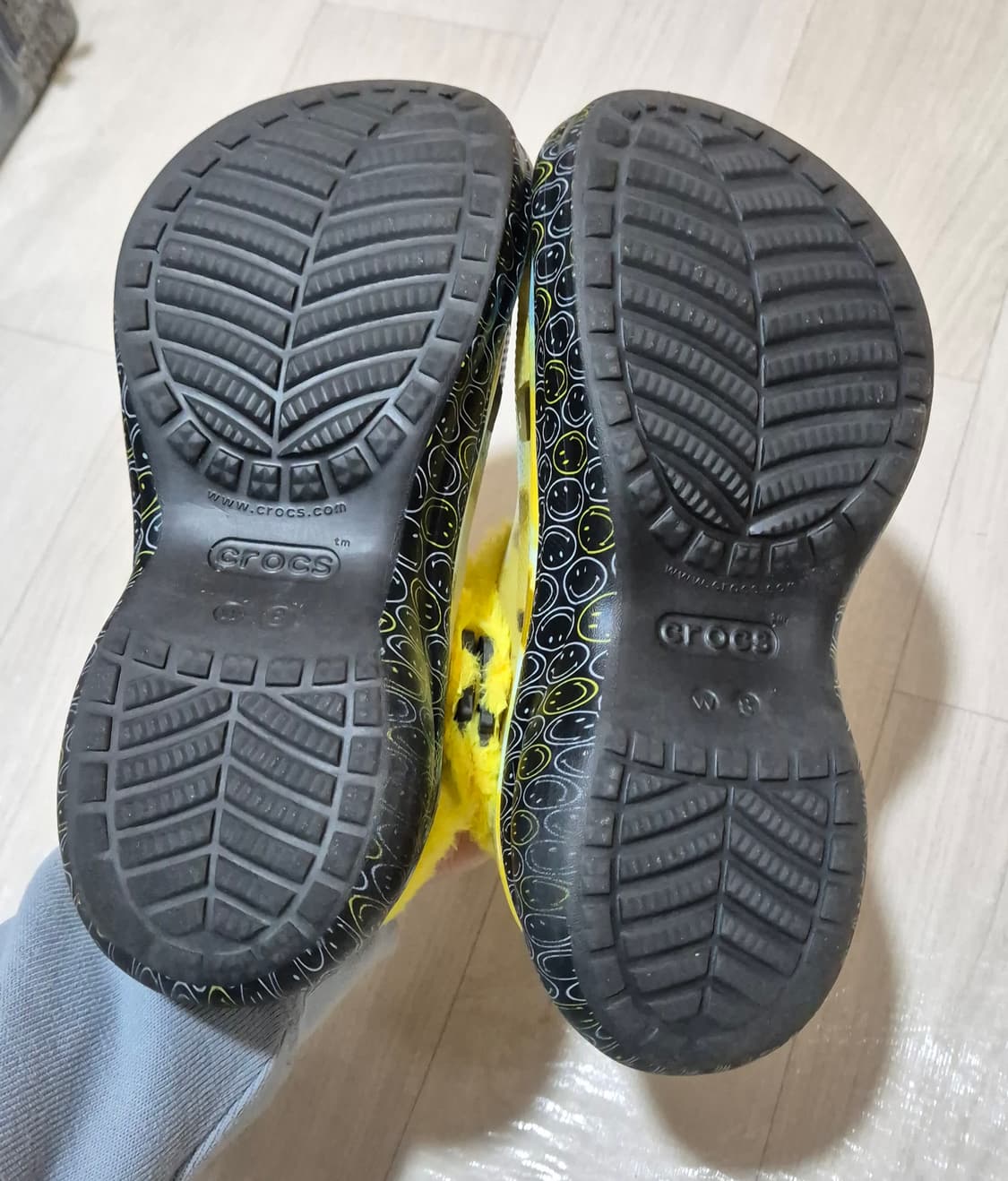 갤러리아 판매 정품 스마일리 크록스 상품이미지6