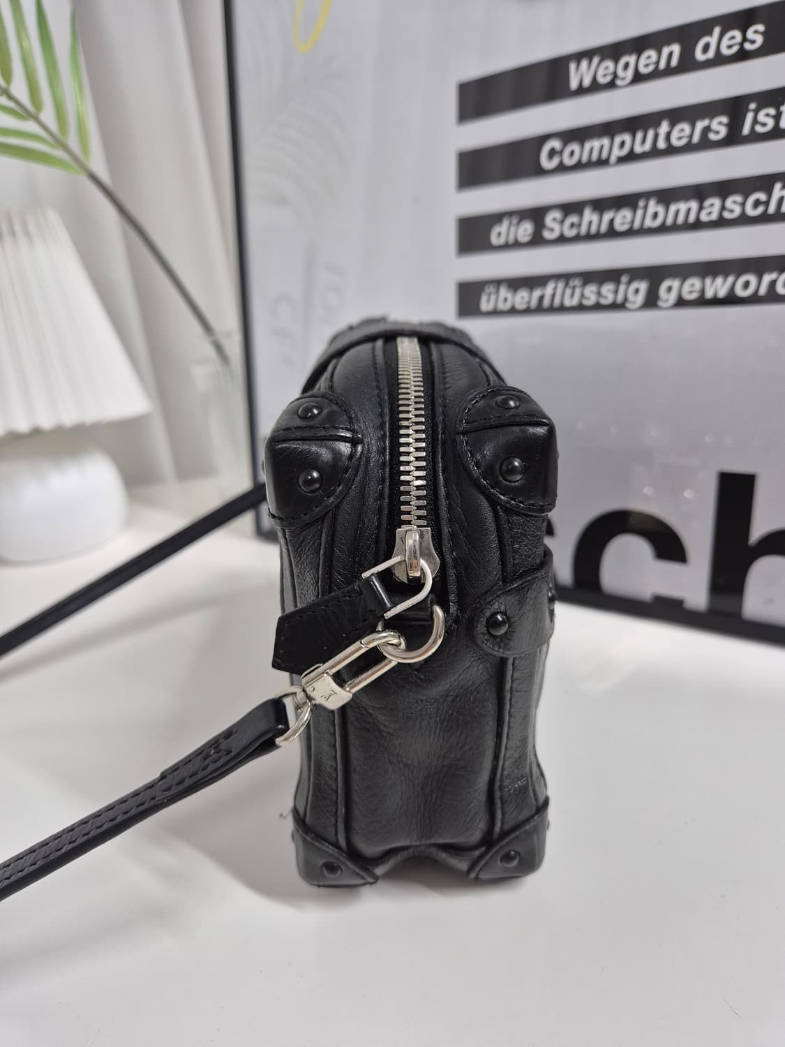 루이비통 쁘띠뜨말 크로스백 상품이미지5