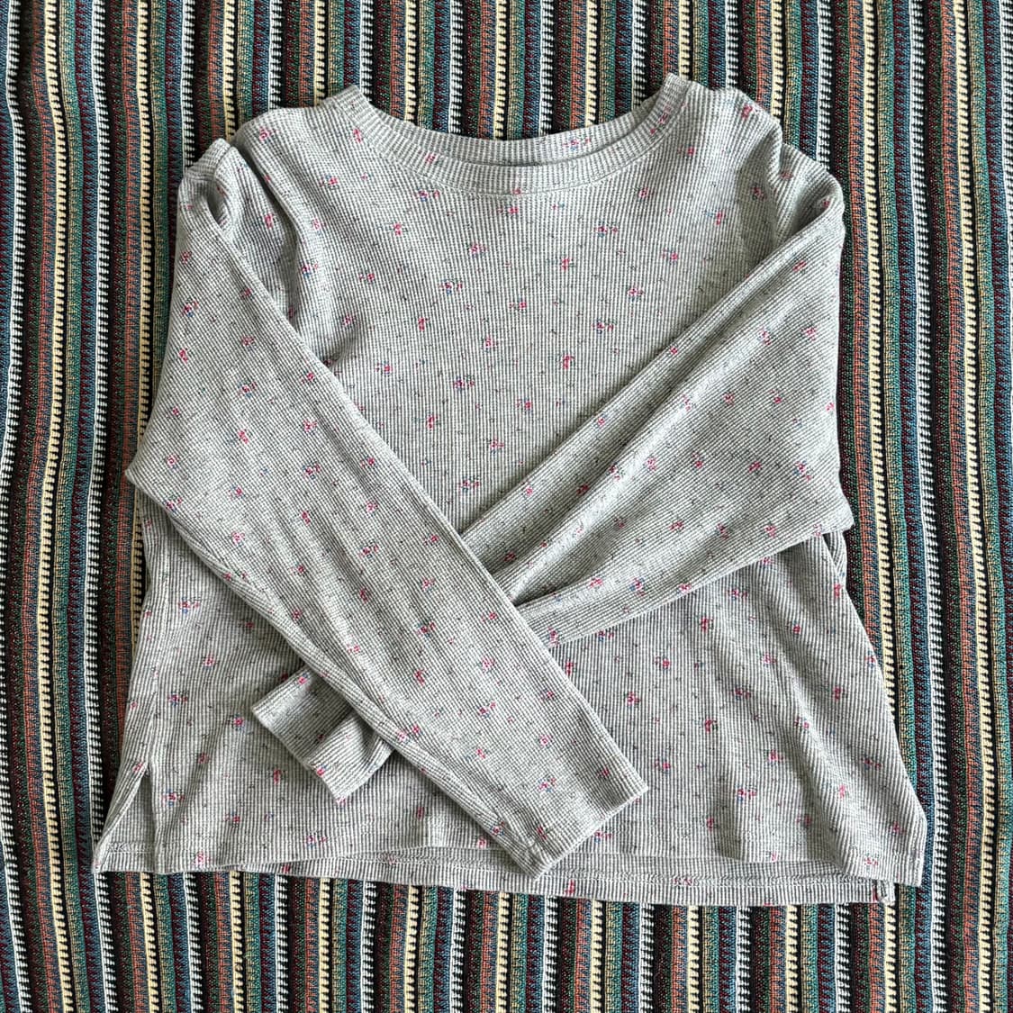 플라워 패턴 그레이 롱슬리브 상품이미지1