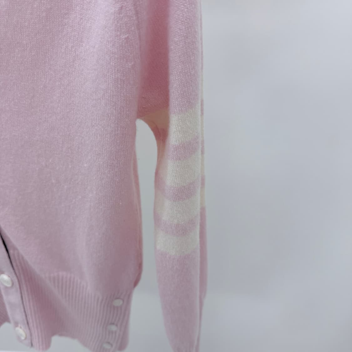 [S+급/40] 톰브라운 사선완장 캐시미어 여성 가디건 상품이미지2