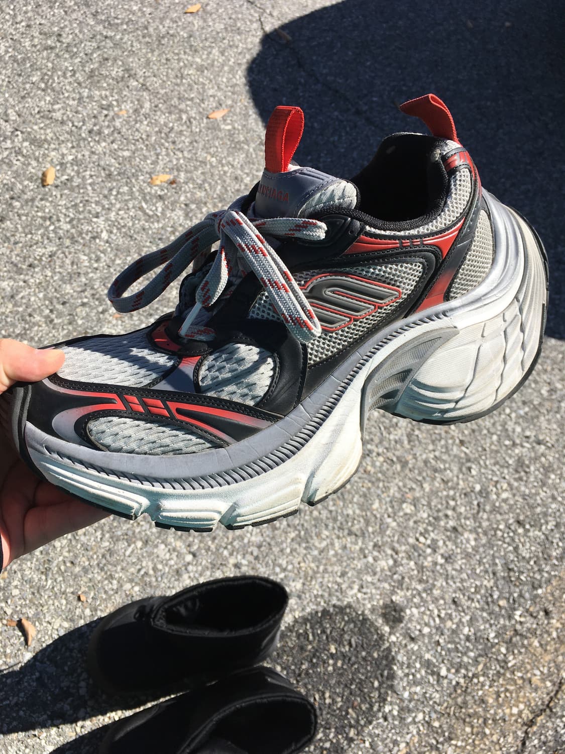 발렌시아가 10XL 그레이 레드 상품이미지6