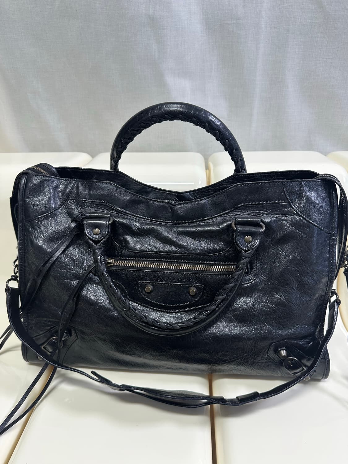 [A+ 정품] 발렌시아가 시티 모터백 미디움 블랙 상품이미지4