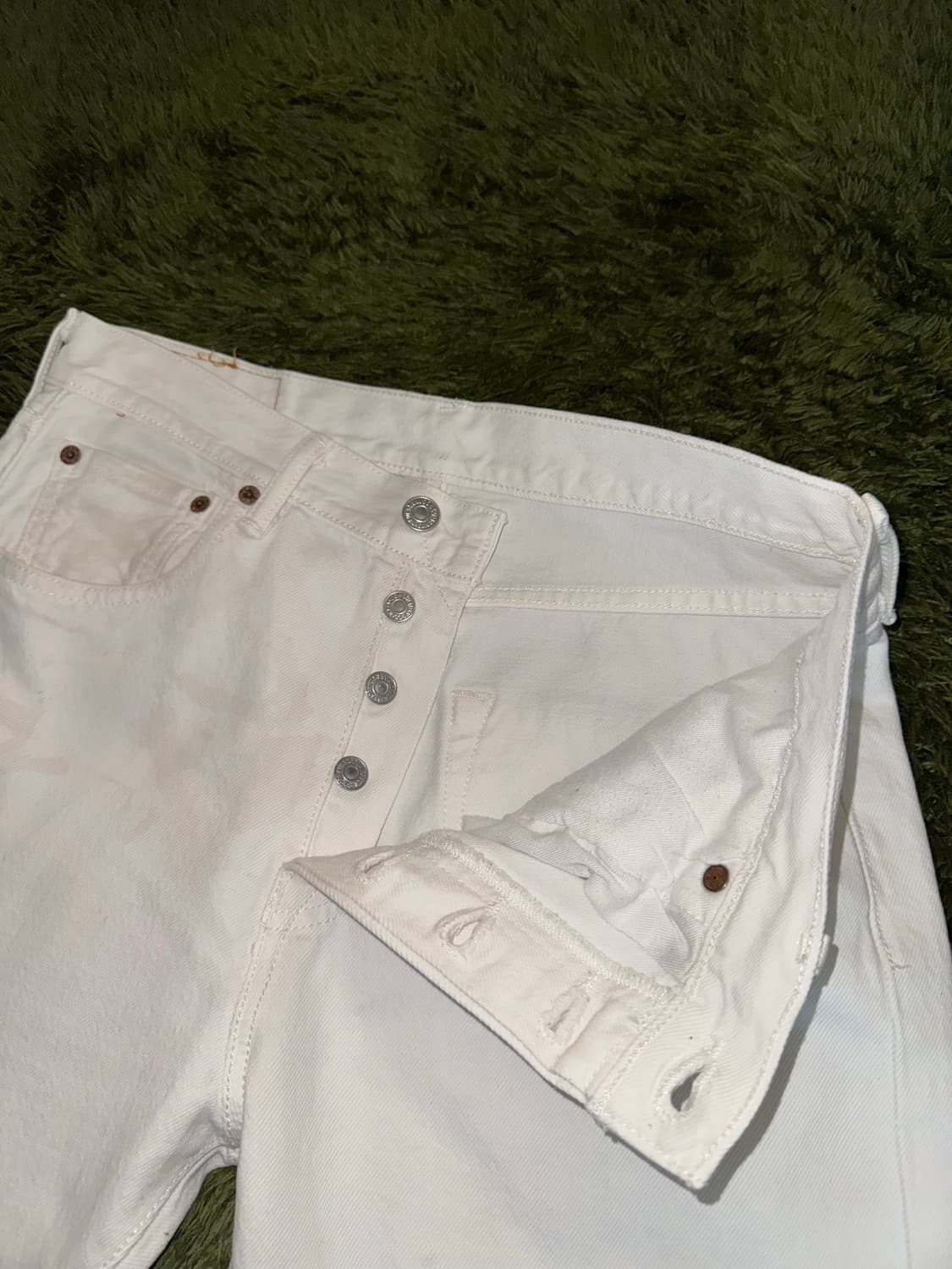 [W29/L32] 리바이스 501 블랭크 탭 워싱 데님 팬츠 화이트 상품이미지3