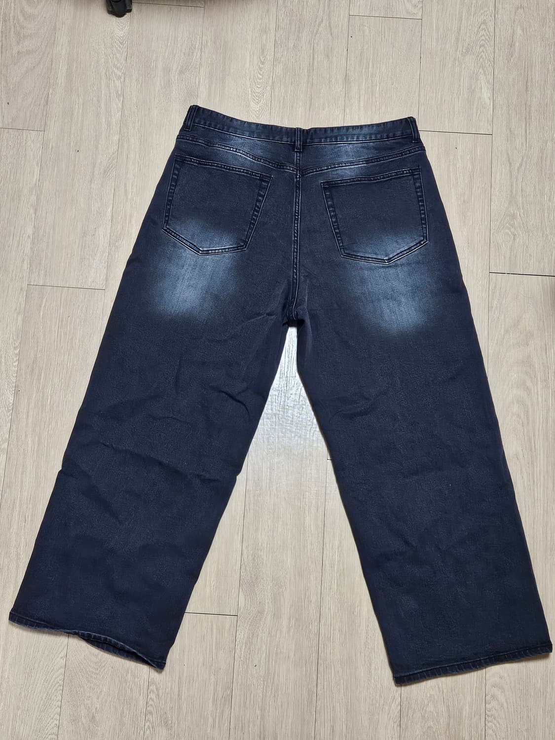 무신사 스탠다드 빅 브러쉬 엑스트라 와이드 데님 팬츠 [블랙] 상품이미지2