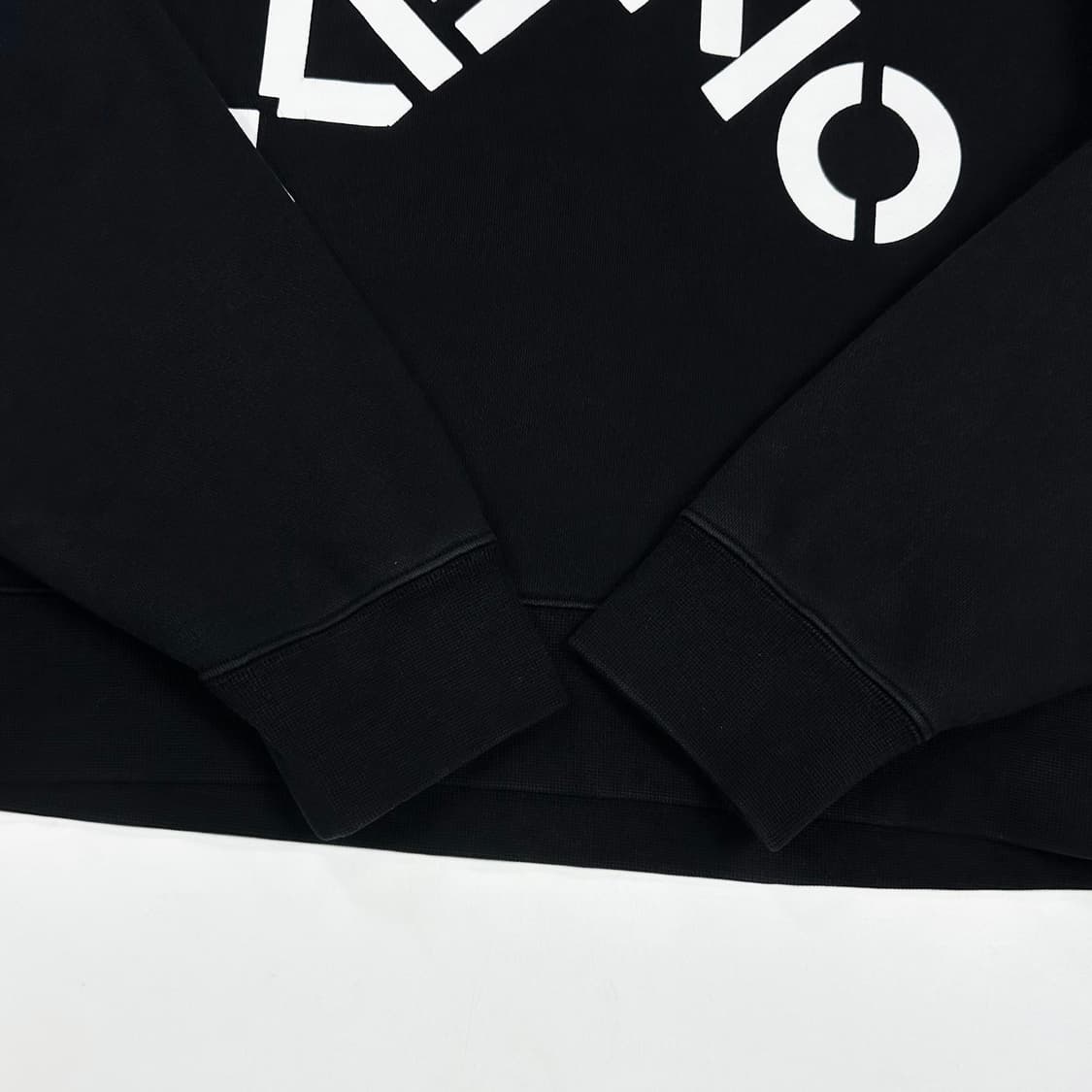 겐조 크로스 로고 블랙 크루넥 맨투맨 (M) 상품이미지4