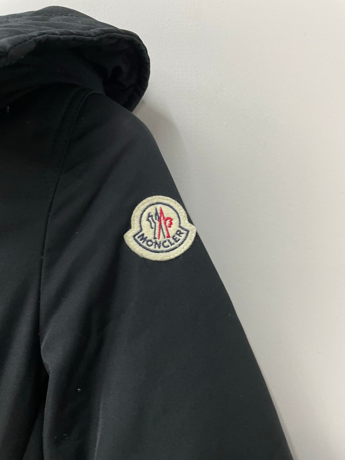 몽클레어 아리우스 다운 패딩 H977 상품이미지4