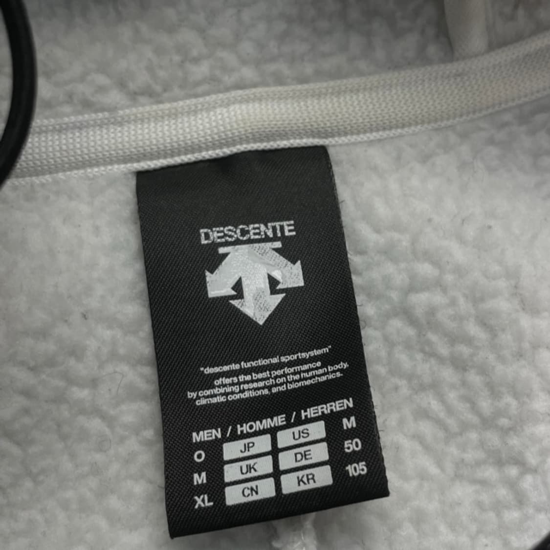 105 데상트 후리스 후드 자켓 상품이미지5