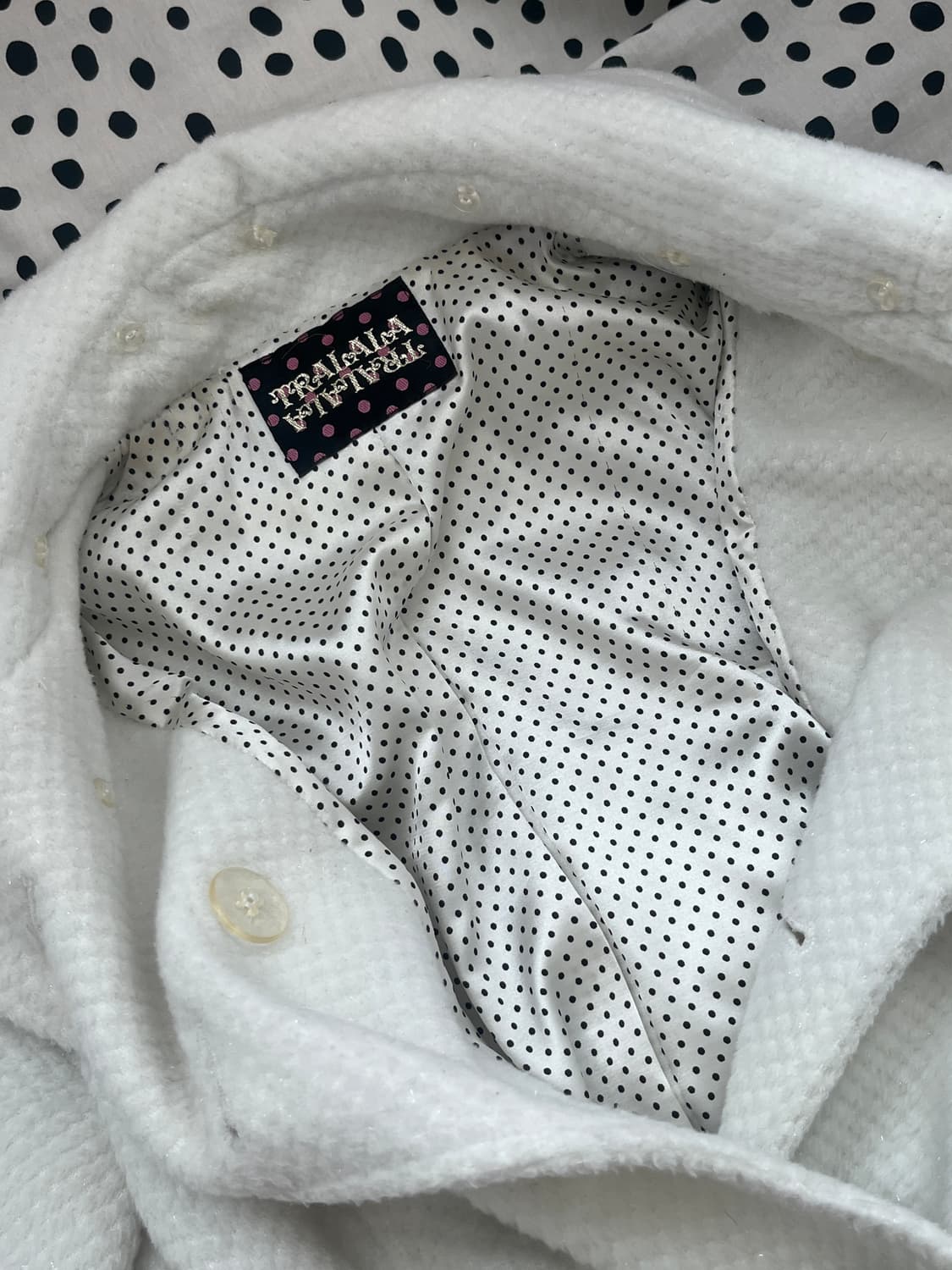 트랄라라 화이트 코트 상품이미지4