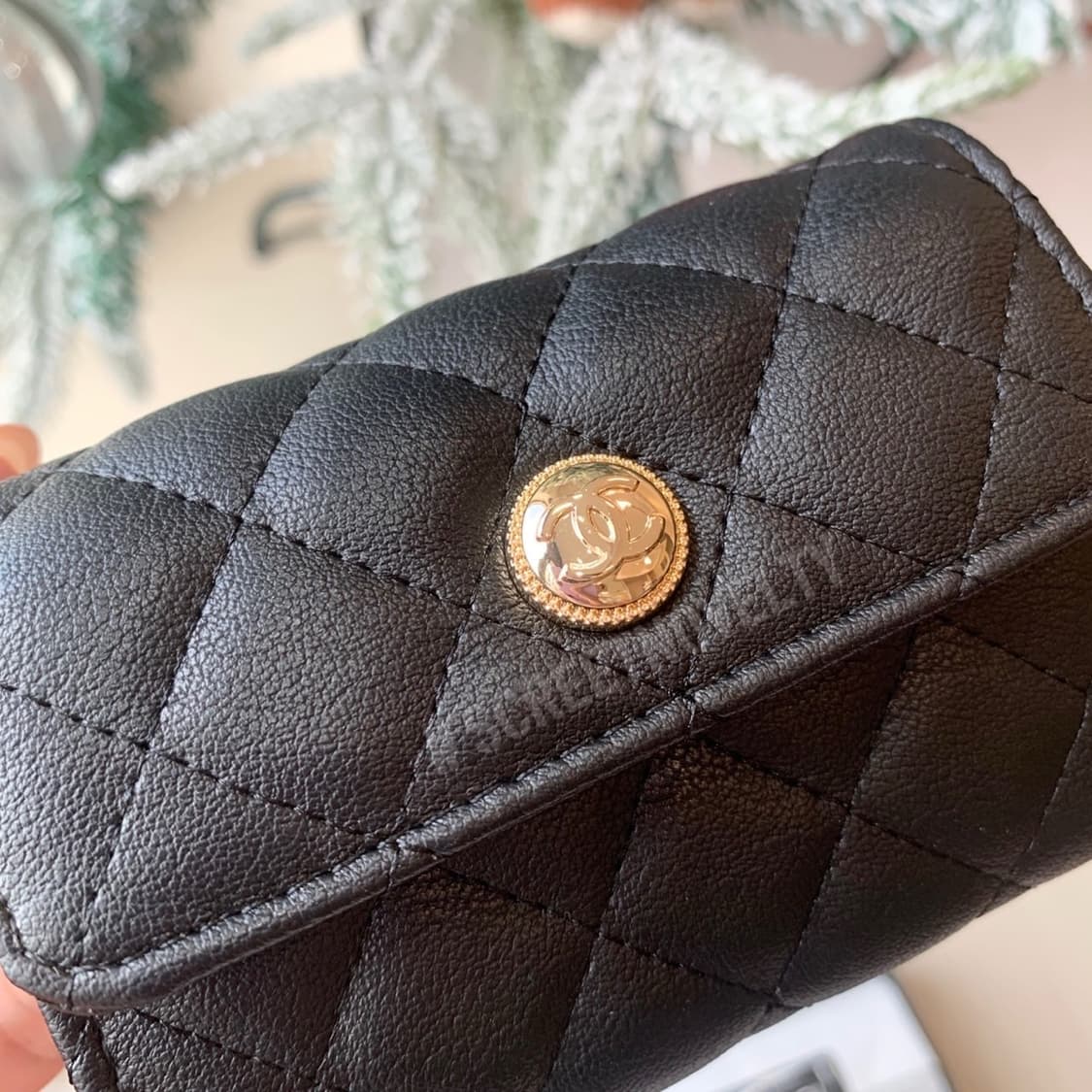 샤넬 뷰티 금장 CC로고 반지갑 풀박스 상품이미지3